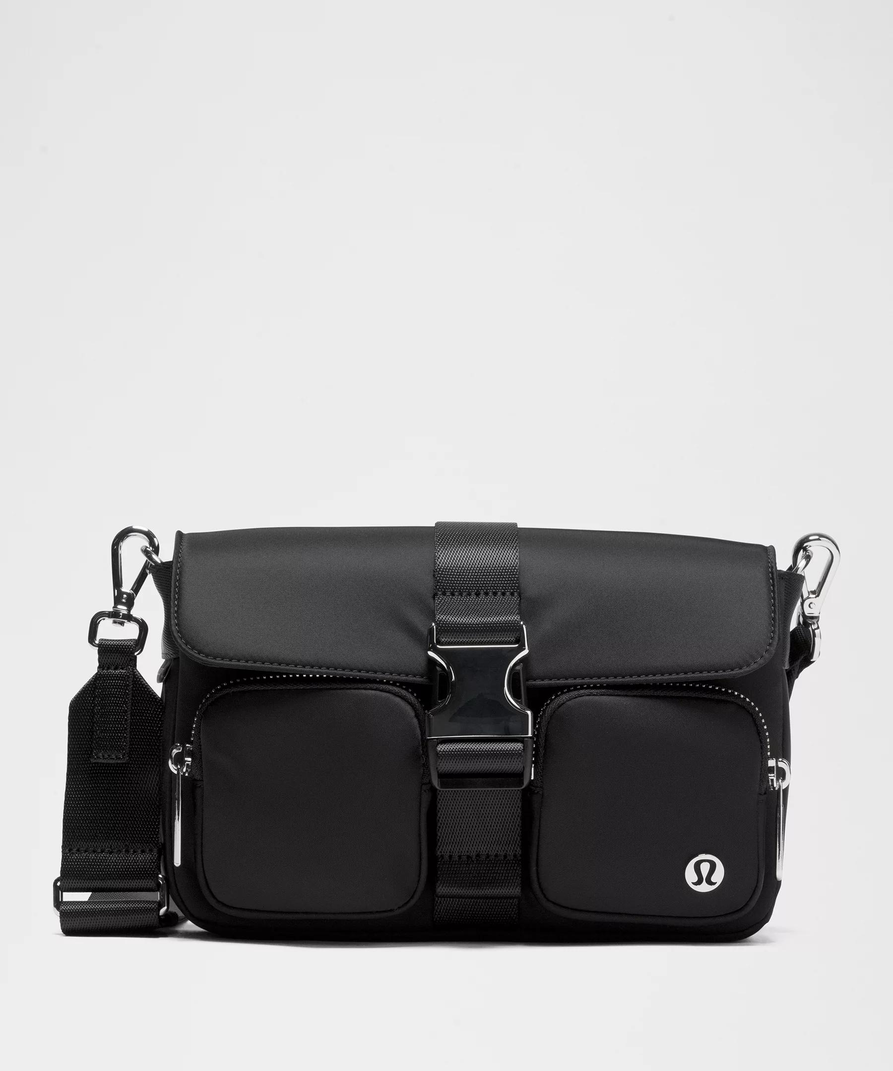 Wunderlust Multi-Pocket Crossbody Bag 3L Product Image