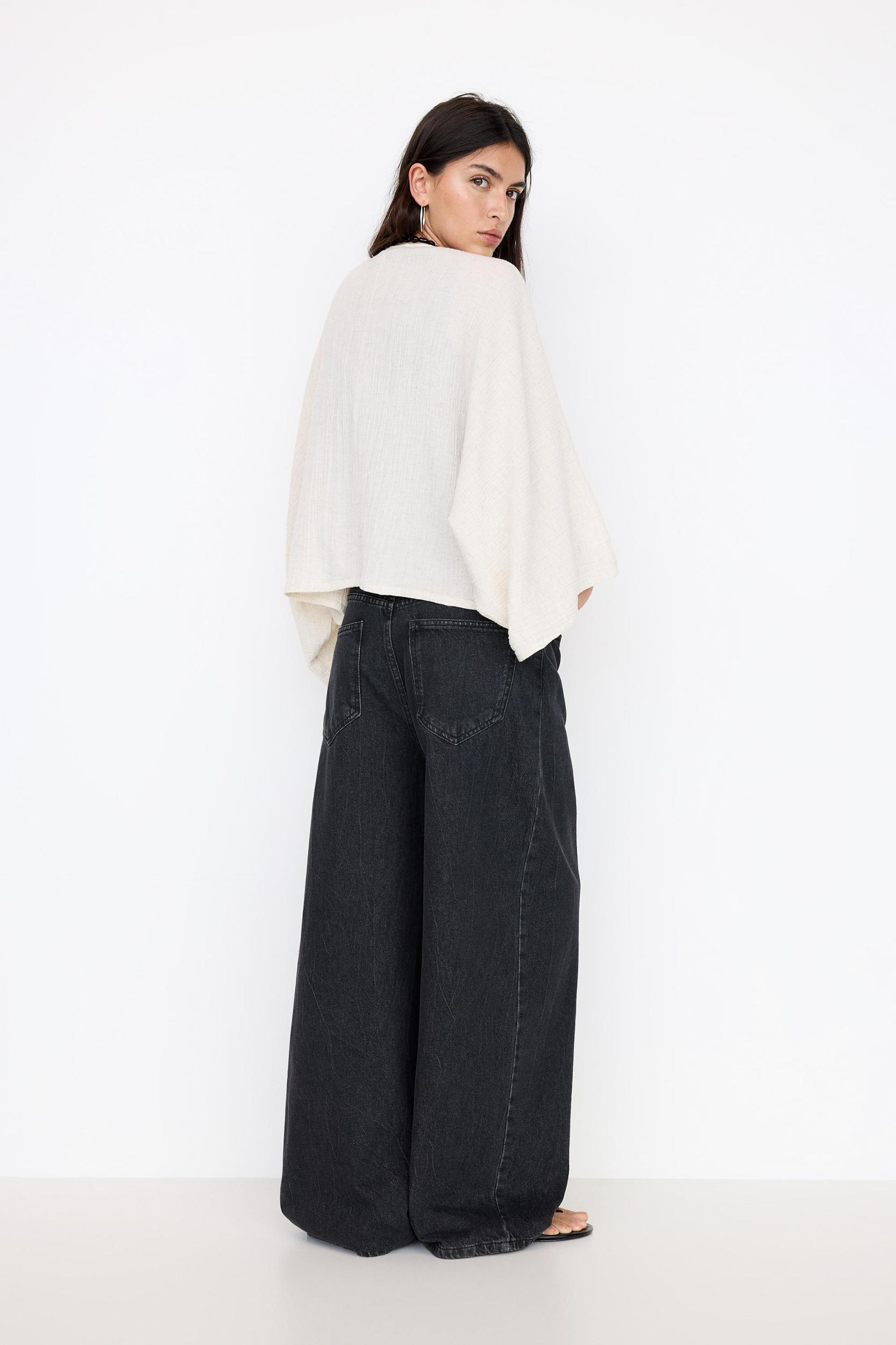 Short rustic kimono Product Image