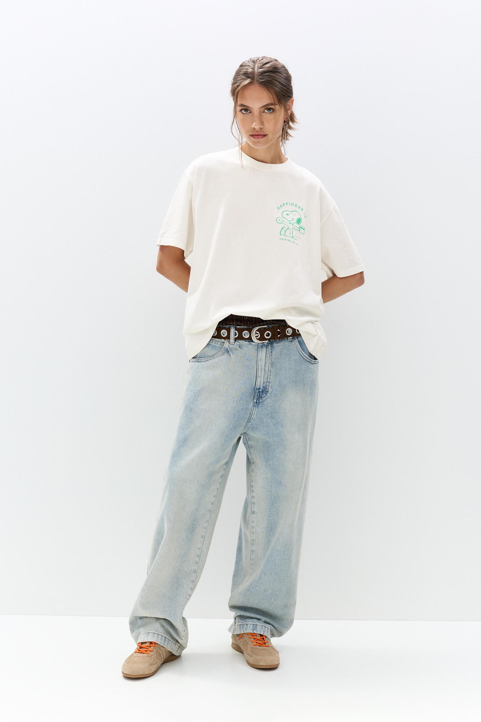 Snoopy T-shirt Product Image