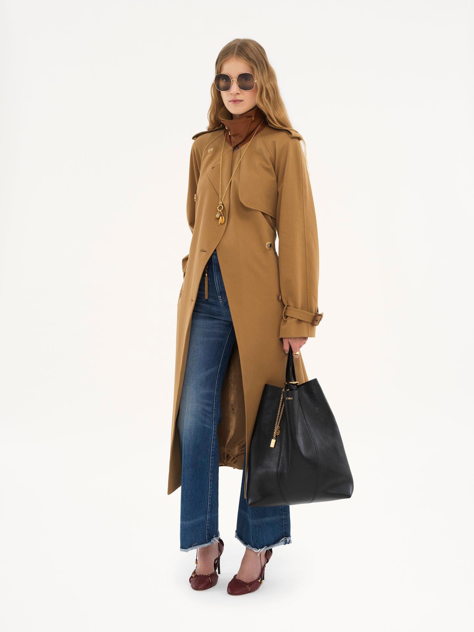 Large Chloé Spin tote bag in grained leather Product Image