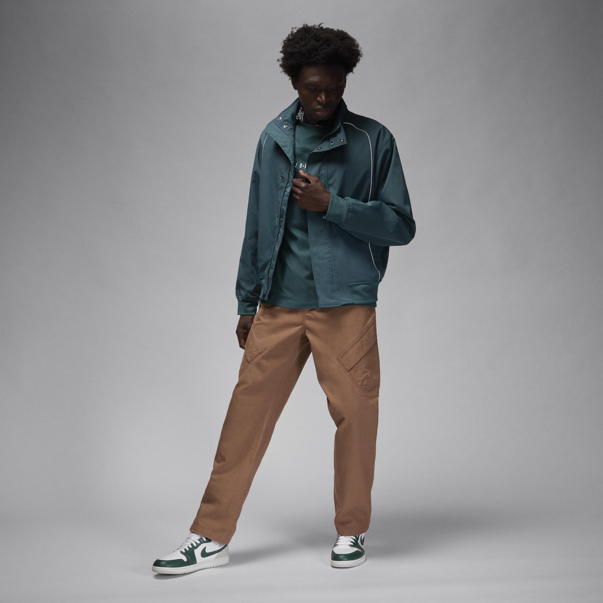 Mens Air Retro 1 Mid SE Casual Shoes Product Image