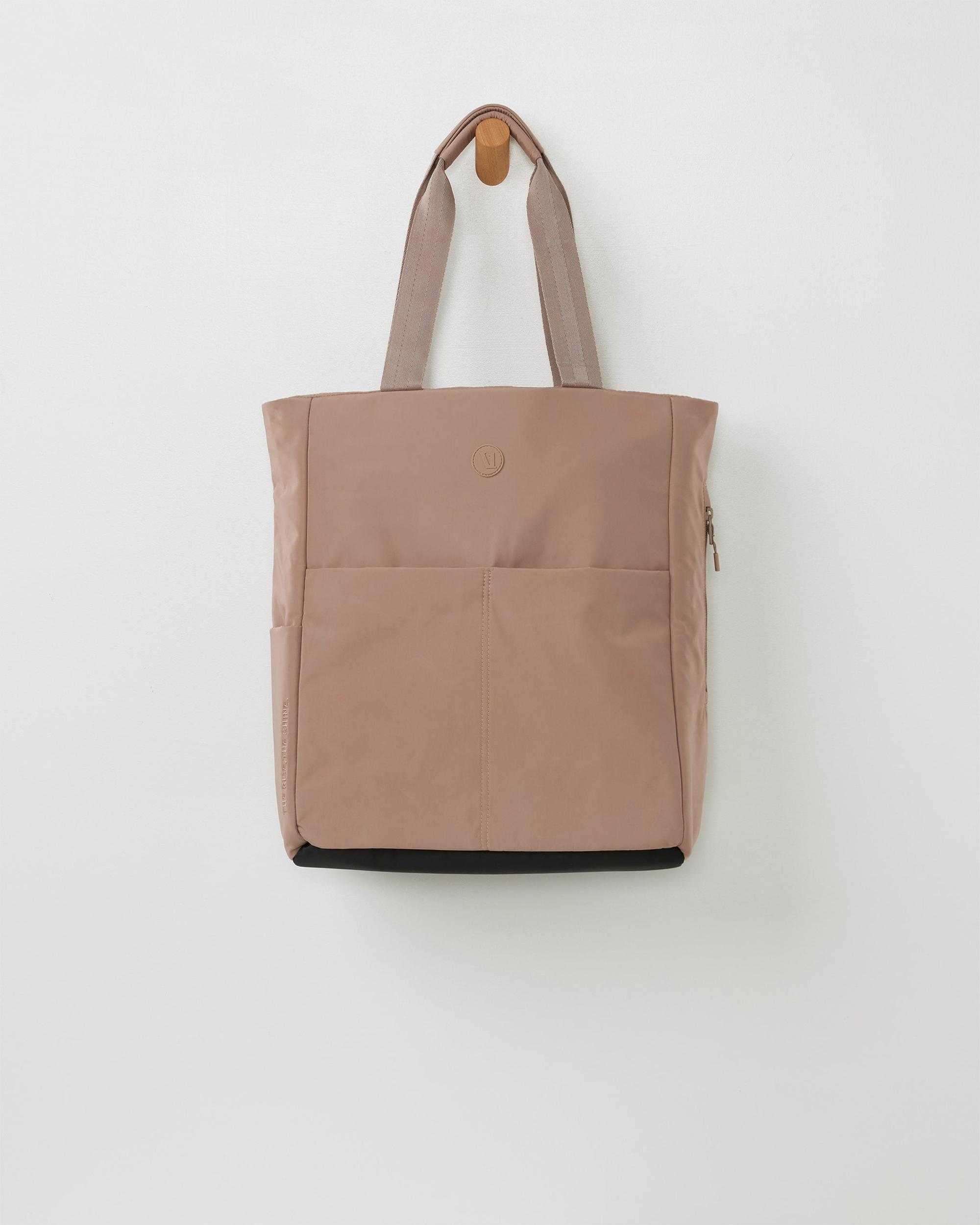 V1 Convertible Tote Bag 2.0 Product Image