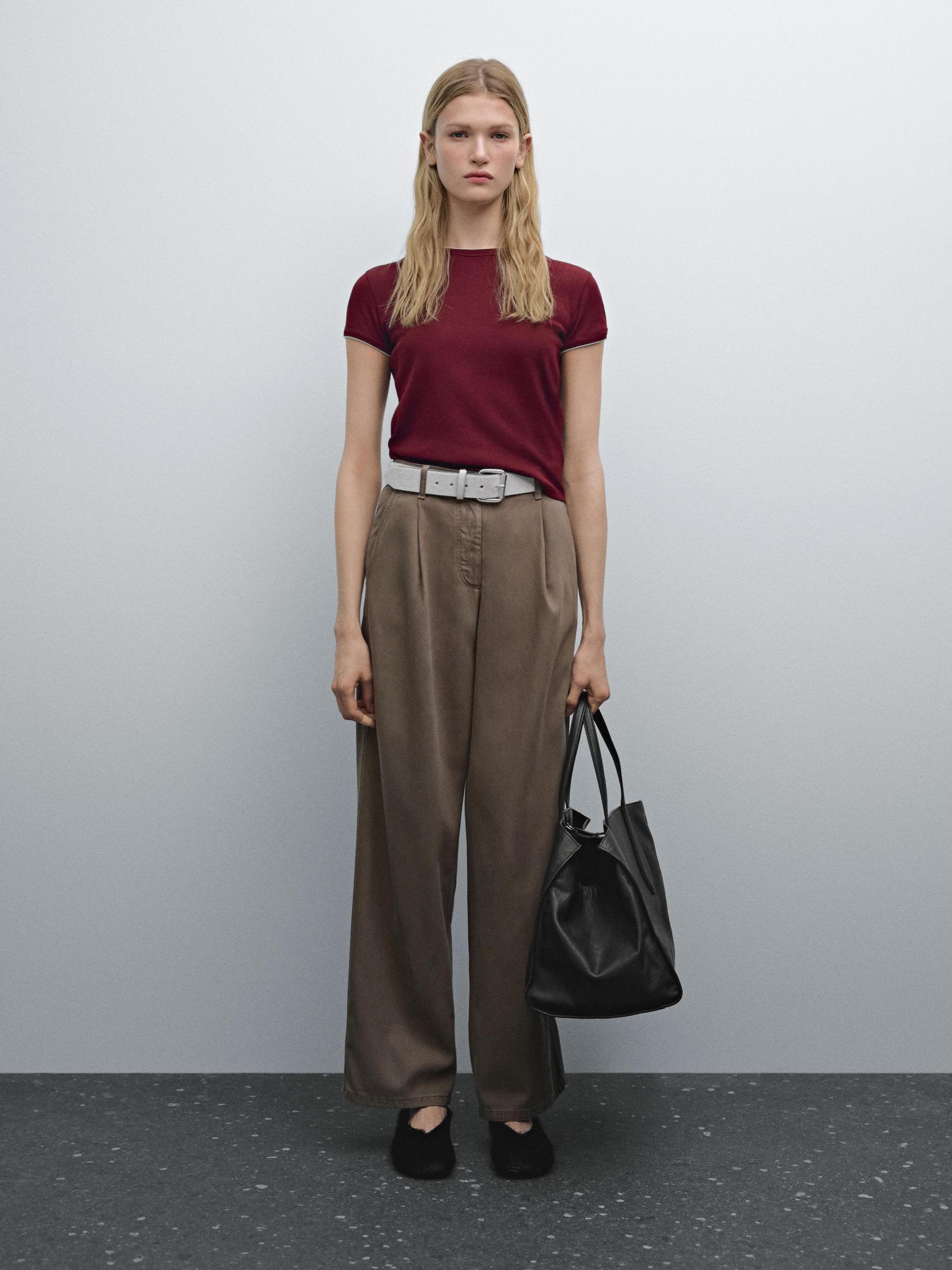 Contrast rib T-shirt 100% cotton Product Image