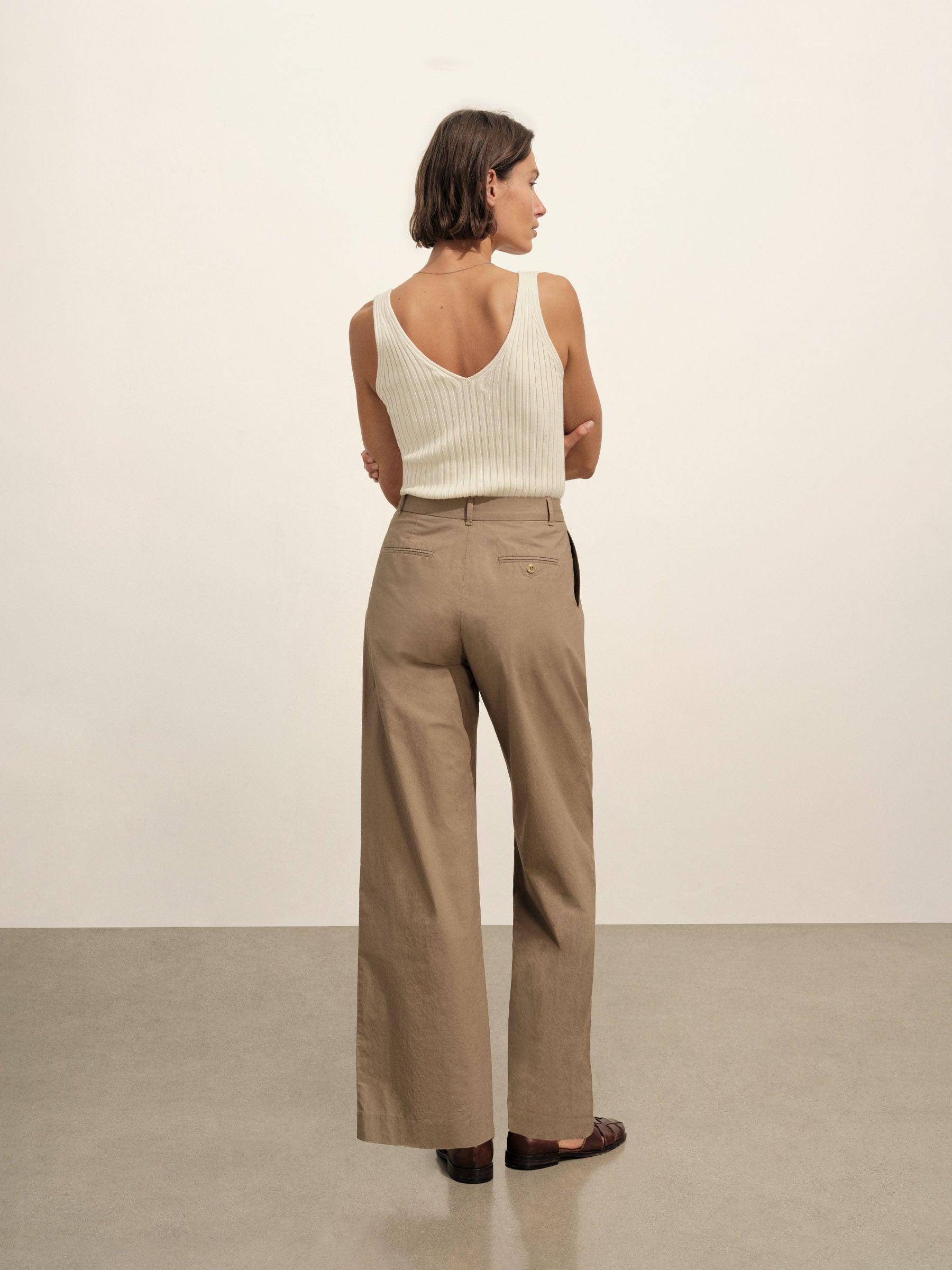 Natural Fluted Rib V-Neck Tank Product Image