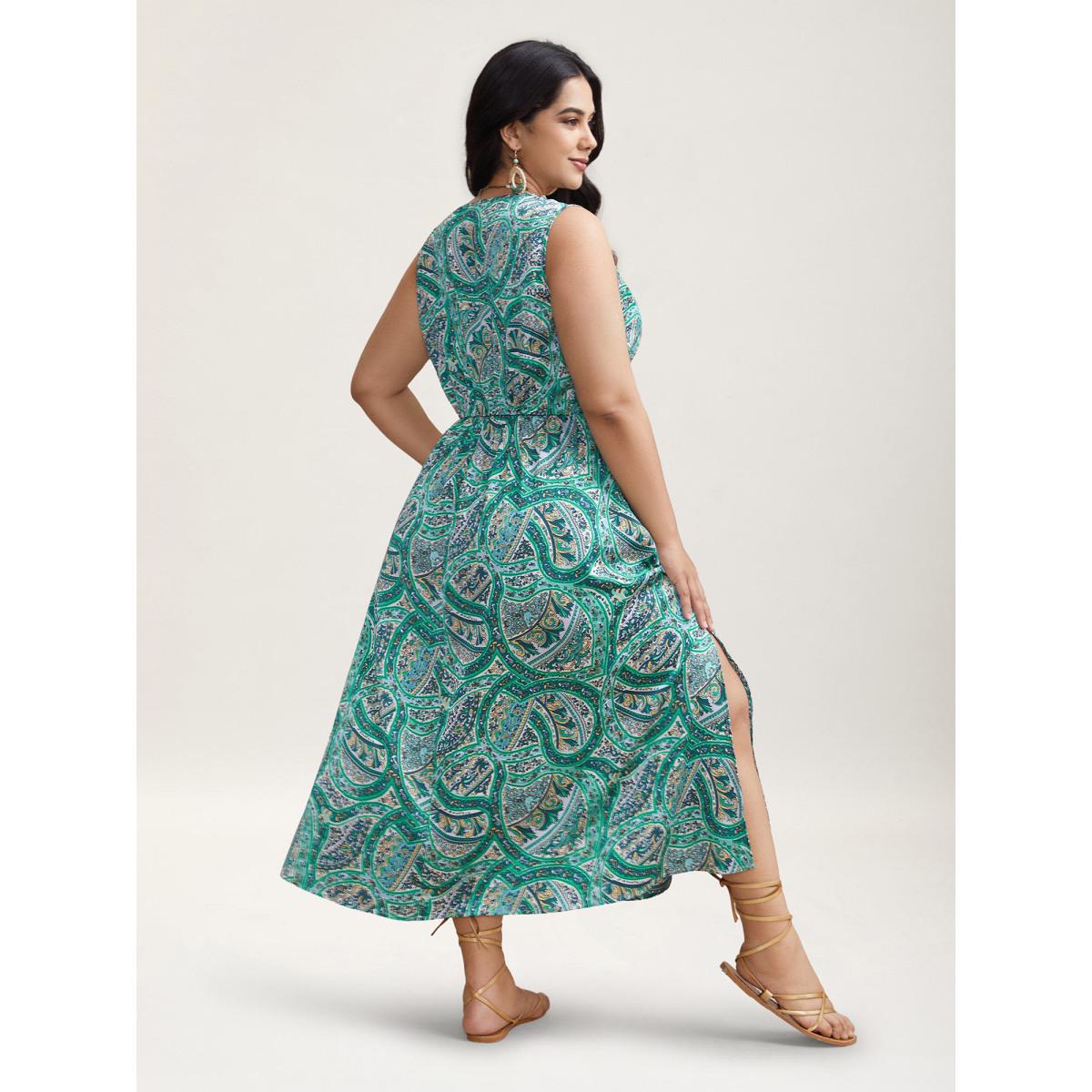Plus Size Paisley Print Off-Sleeve V-Neck Midi Dress Truegreen Women Resort Slit V-neck Sleeveless Curvy BloomChic 18-20/2X Product Image