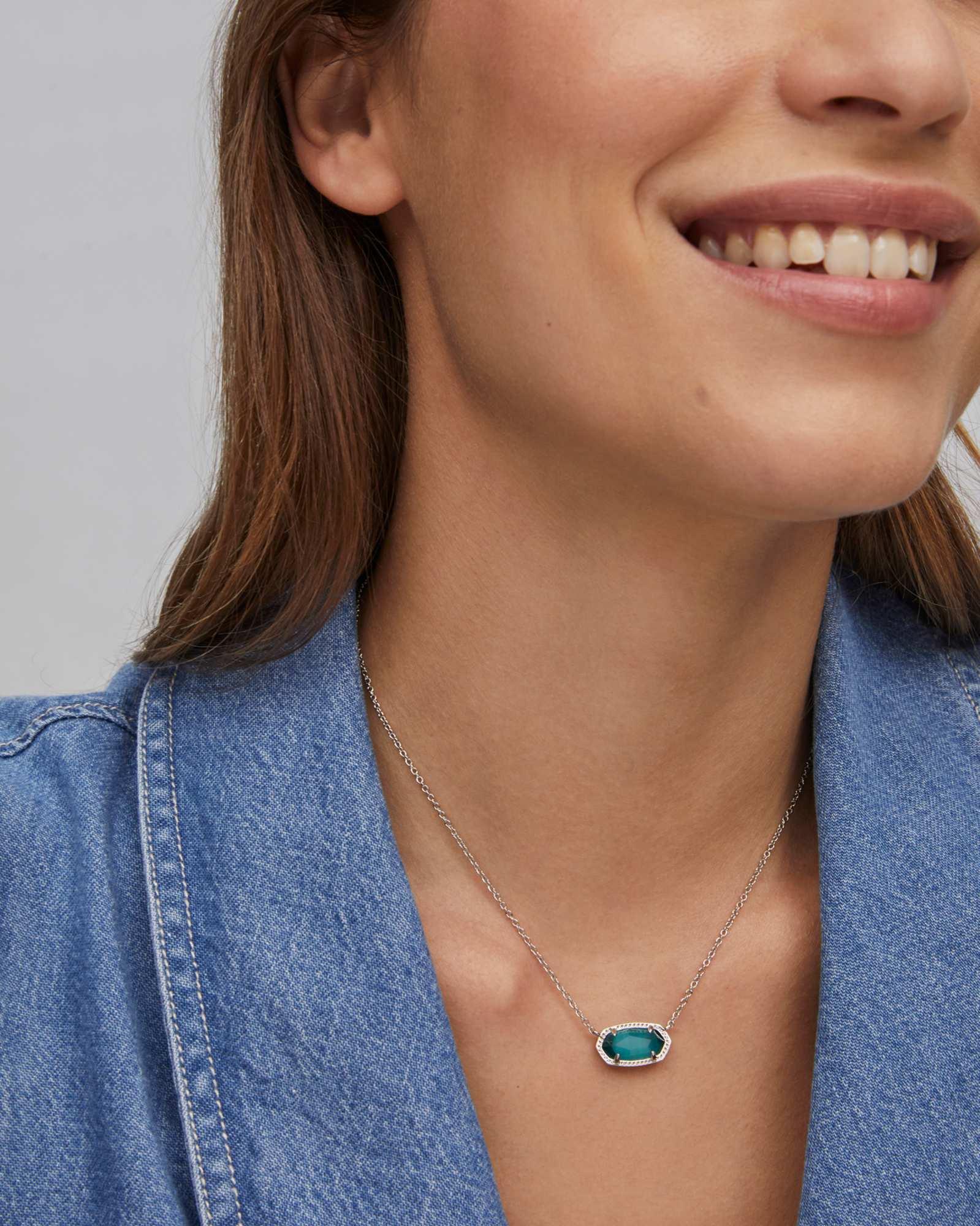 Elisa Silver Pendant Necklace in Emerald Cat’s Eye Product Image