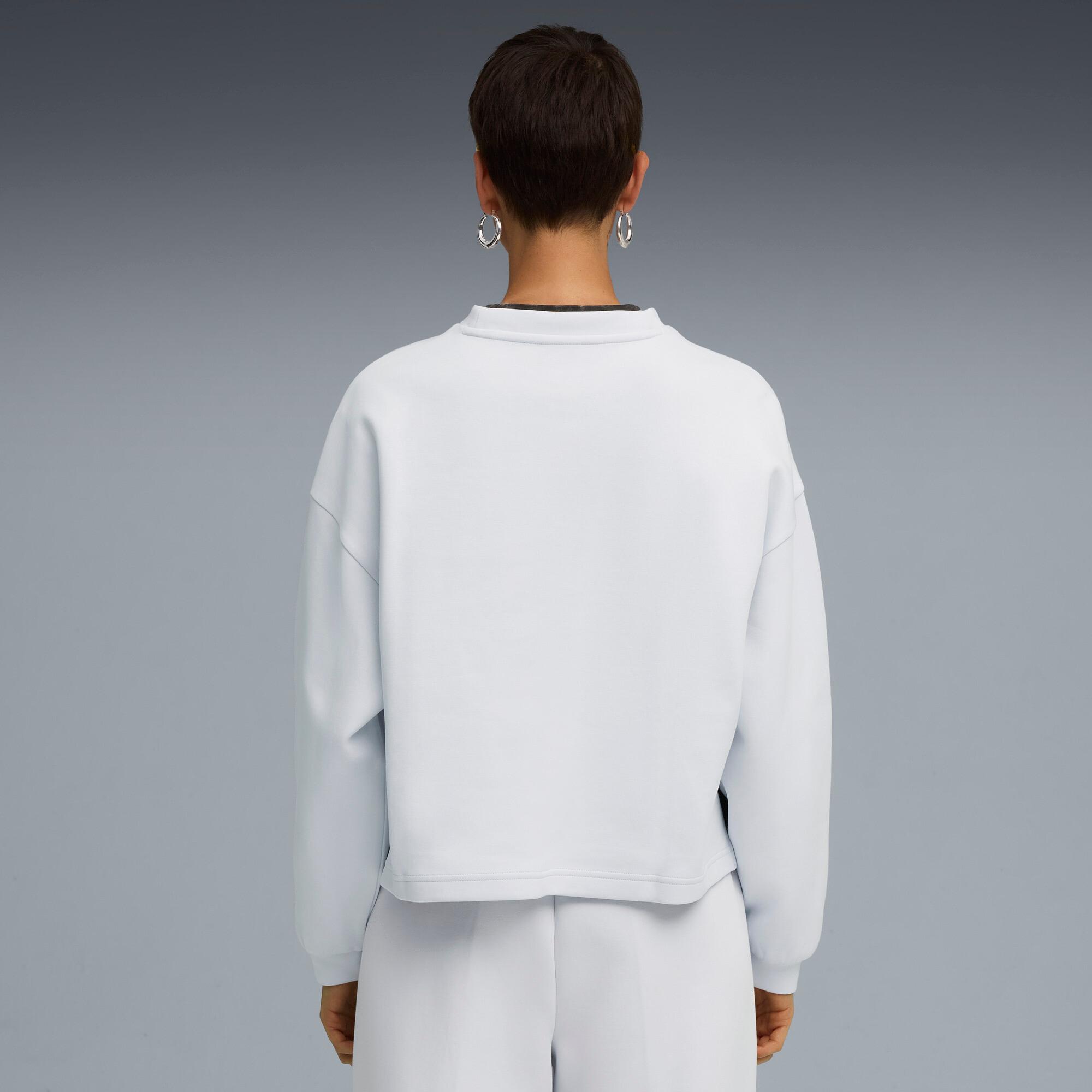 PUMA Wardrobe Essentials Oversized Crew Women in Grey Product Image