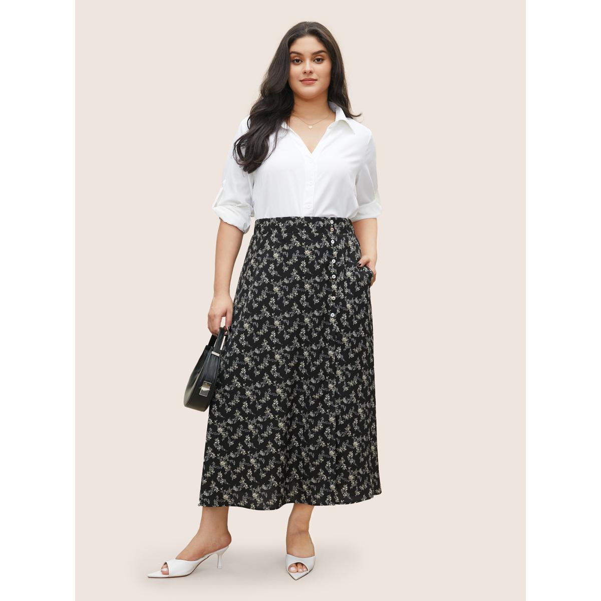 Plus Size Ditsy Floral Split Side Pocket Button Detail Skirt Women BlackFlower Elegant Slit No stretch Slanted pocket Everyday Skirts BloomChic 30/6X Product Image