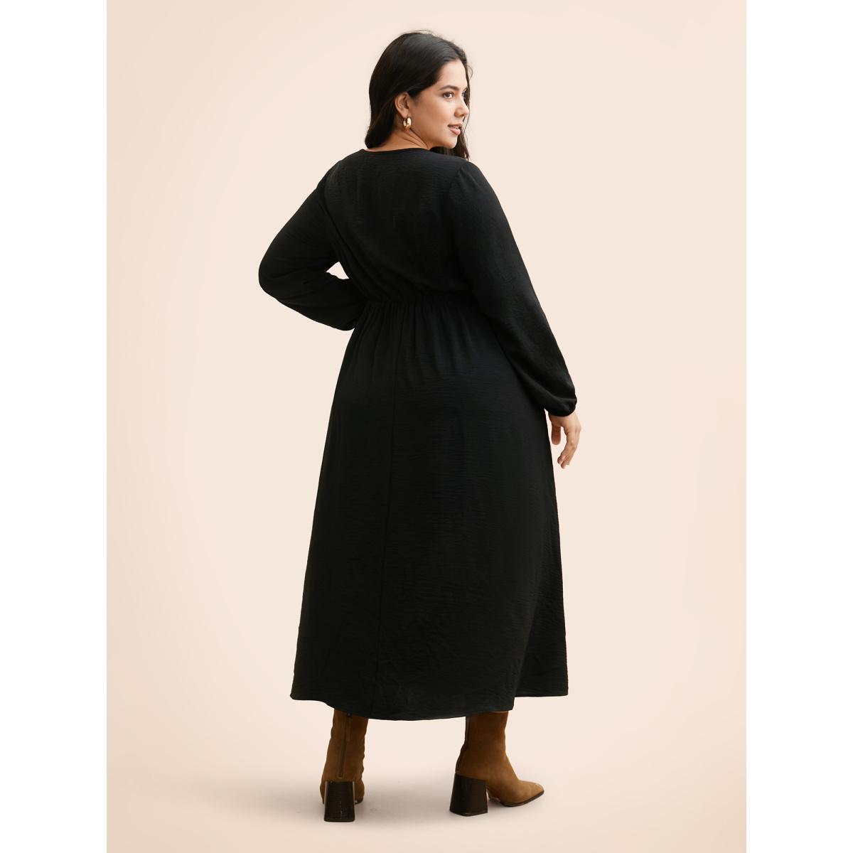 Plus Size Colorblock Contrast Gathered Lantern Sleeve Dress Black Women Elegant Contrast V-neck Long Sleeve Curvy BloomChic 18-20/2X Product Image