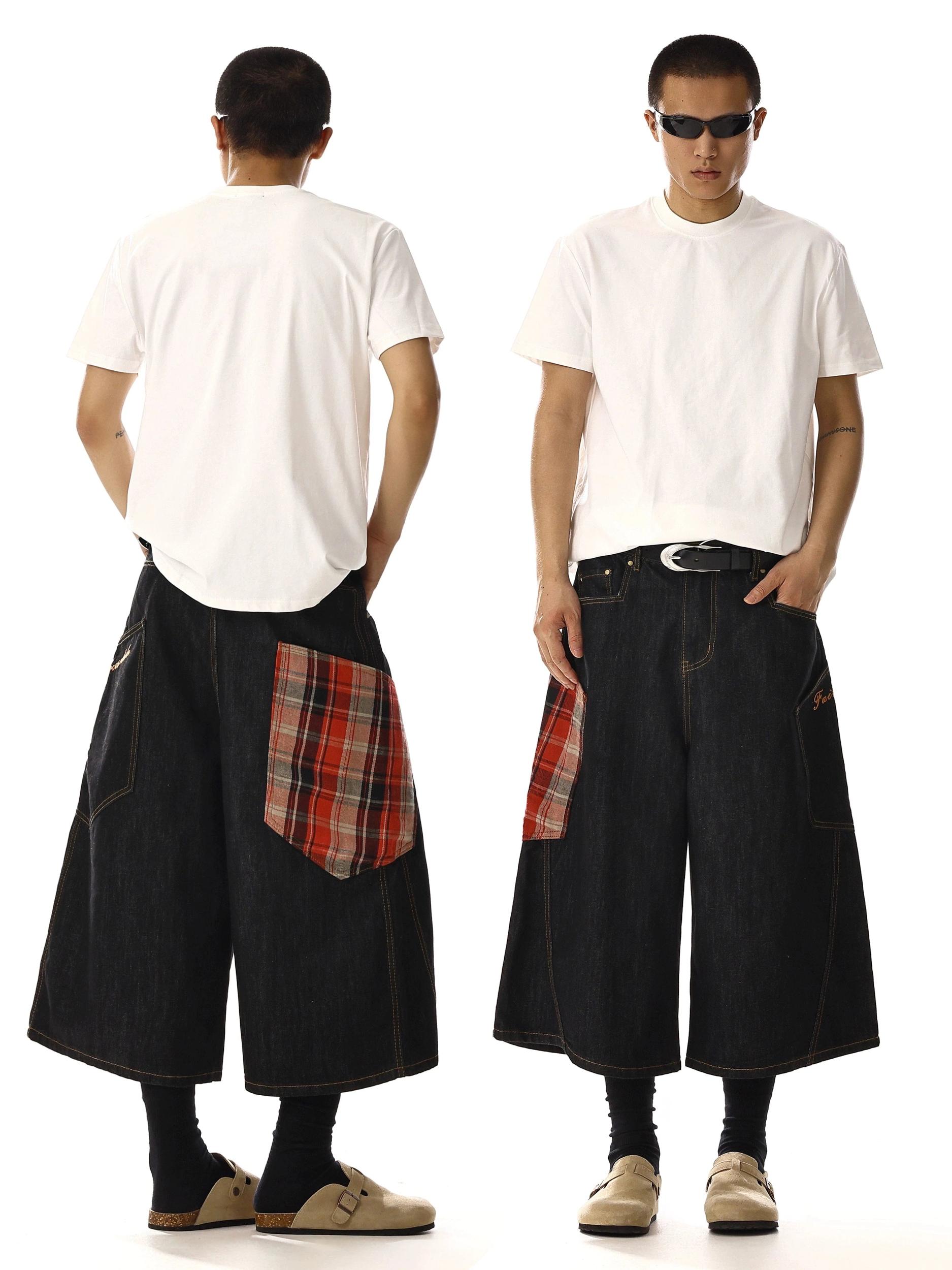 RT No. 18124 PLAID POCKET DENIM SHORTS Product Image