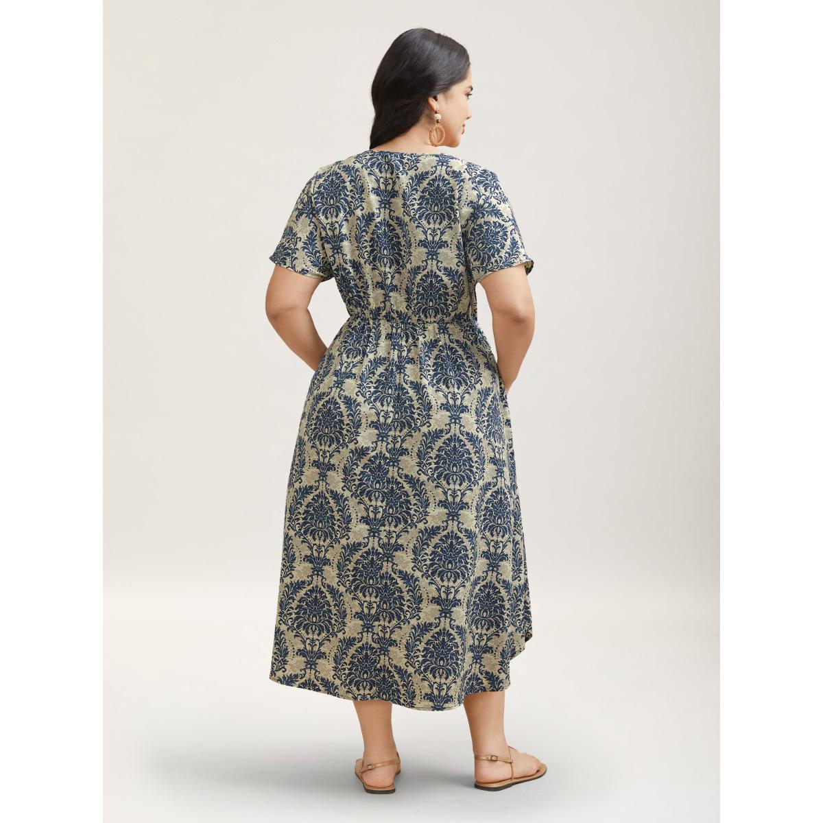 Plus Size Ornate Print Curvy Hem Tied Maxi Dress Navy Women Resort Tie knot V-neck Short sleeve Curvy BloomChic 28/5X Product Image
