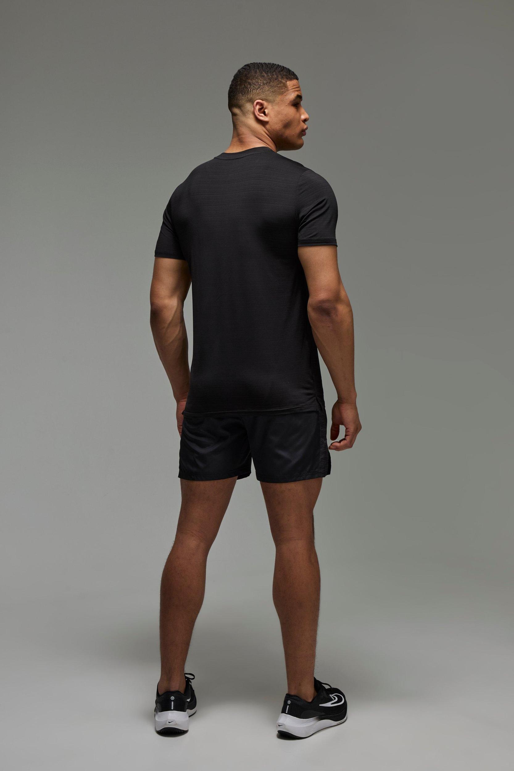 Man Active Lightweight 5inch Short | boohooMAN USA Product Image