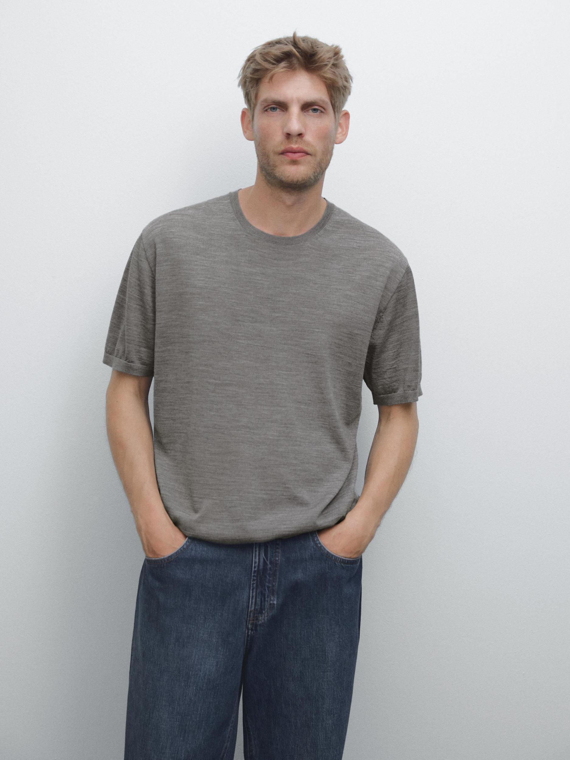 Short sleeve knit wool blend T-shirt Product Image