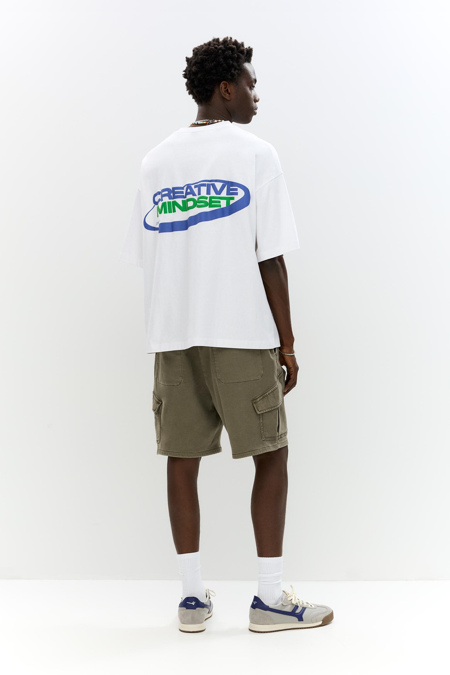 Comfort cargo Bermuda shorts Product Image