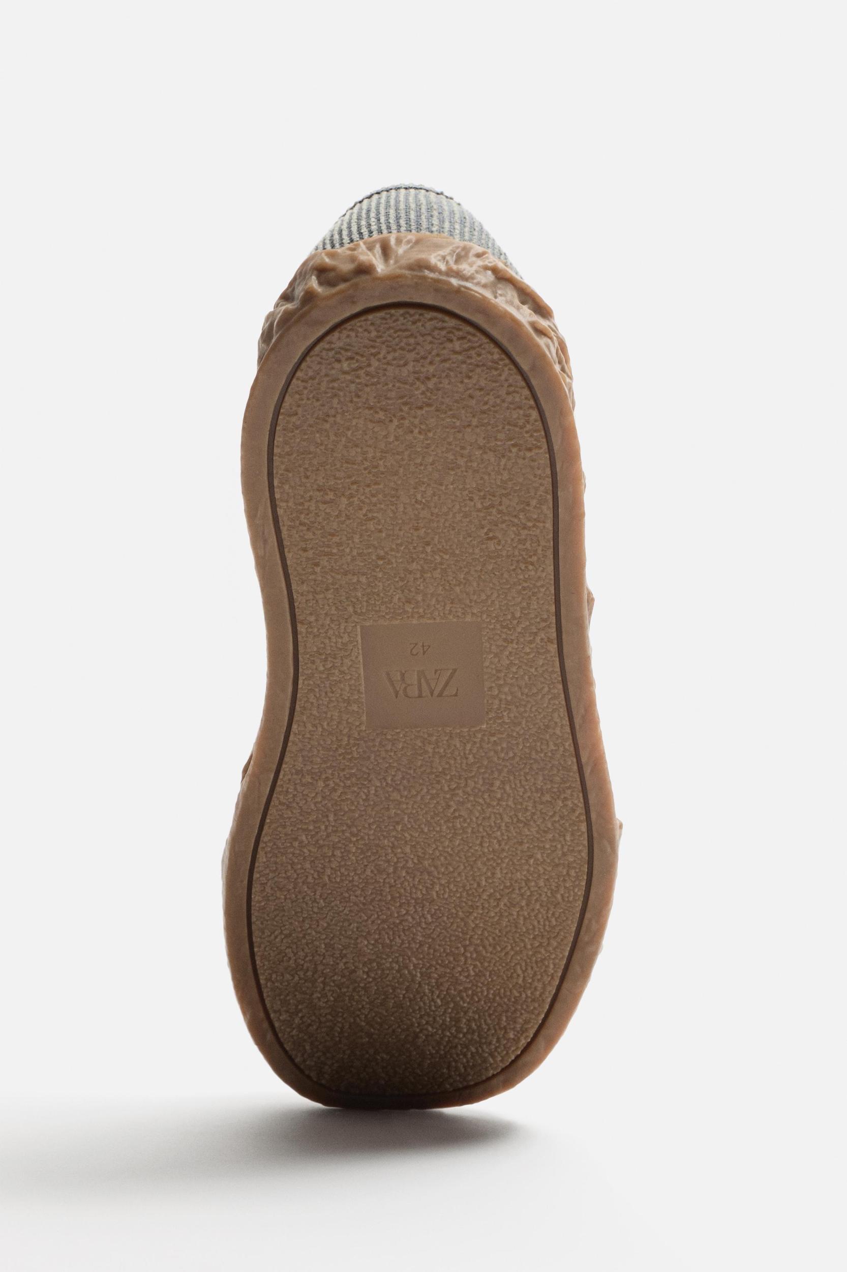 WOVEN IRREGULAR SOLE SHOE Product Image