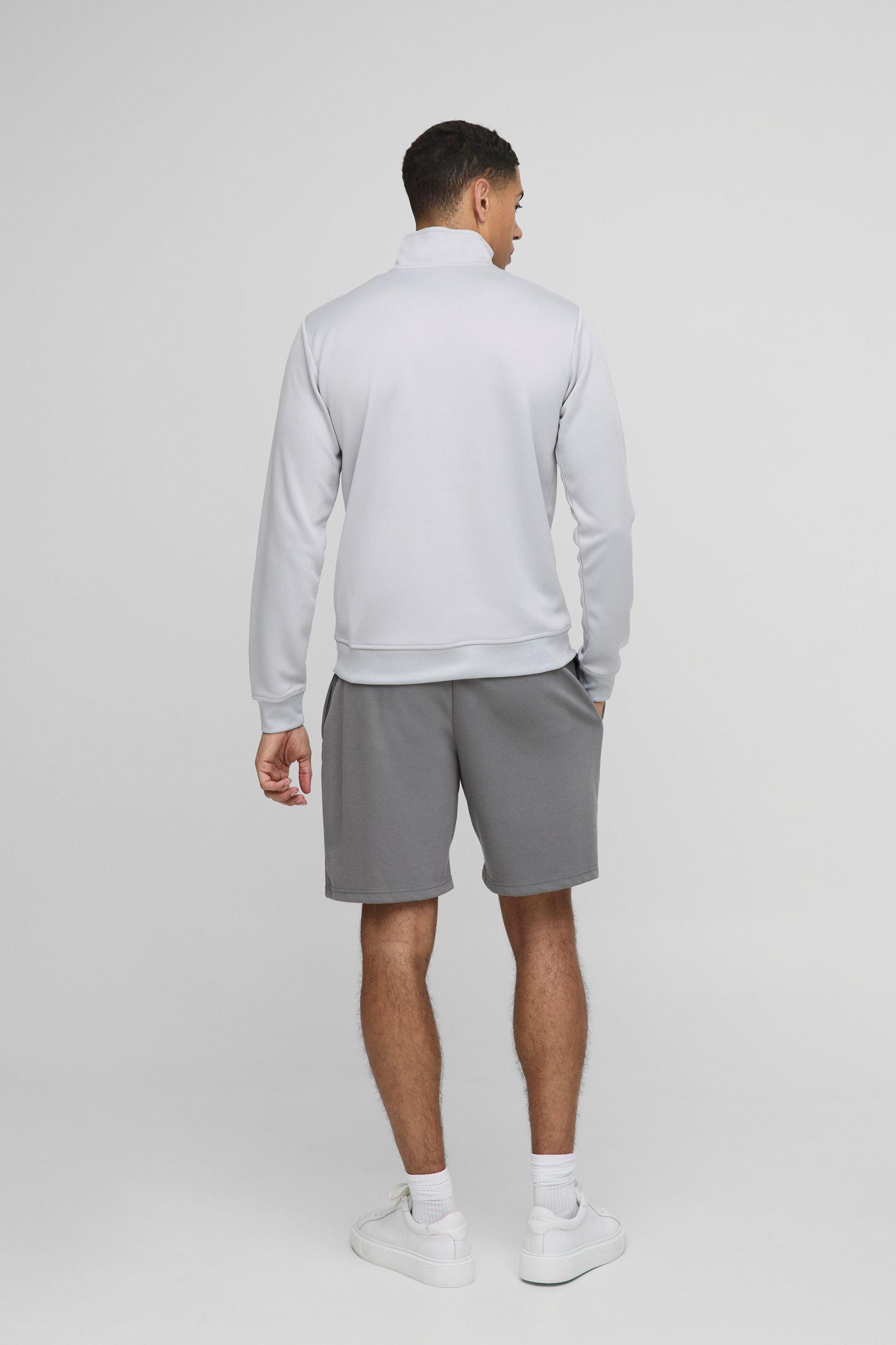 Relaxed Fit Mid Length Interlock Short | boohooMAN USA Product Image