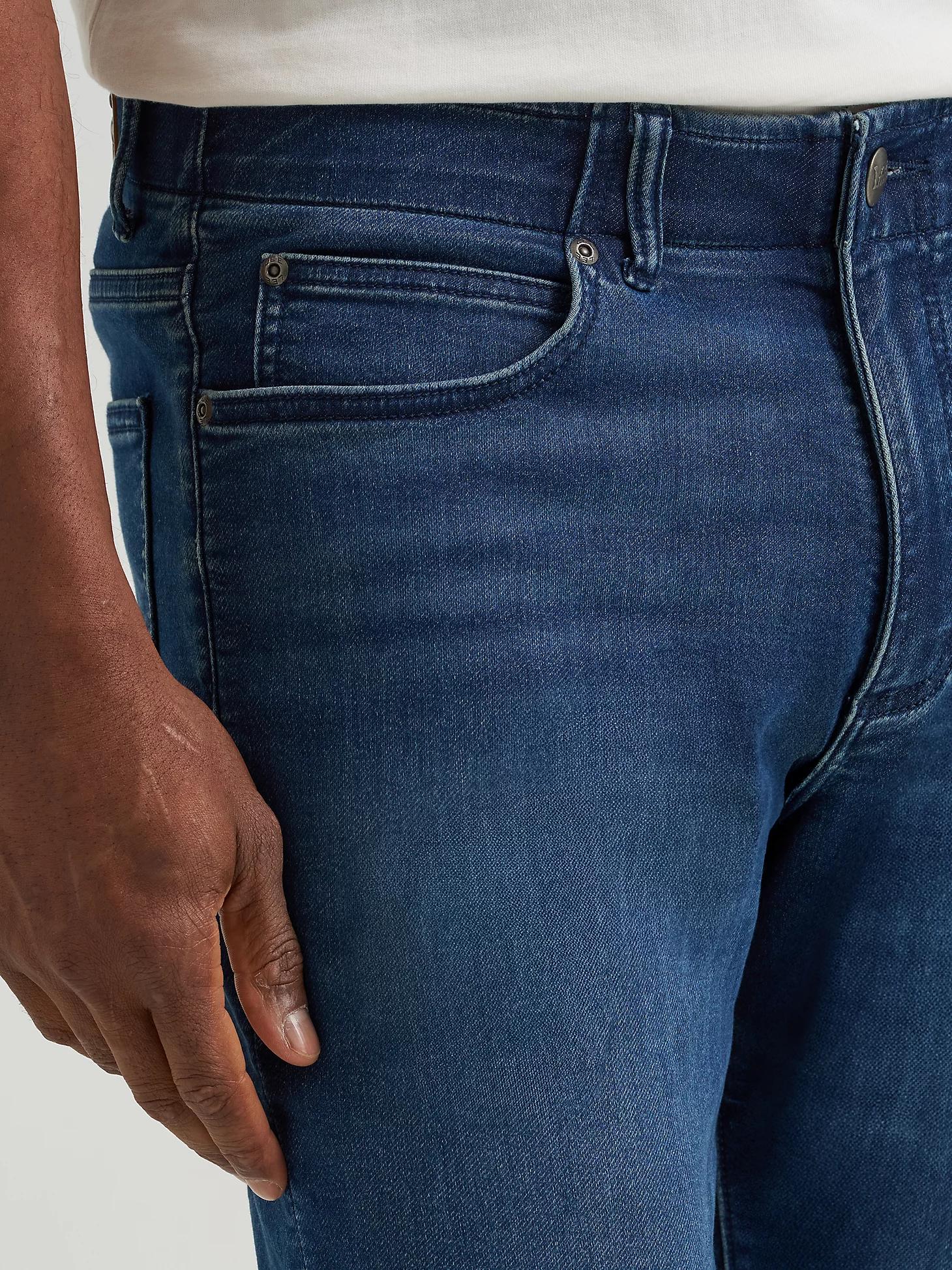 Men's Extreme Motion Single Layer Warming Regular Taper Jean | Men's MEN | Lee® Product Image