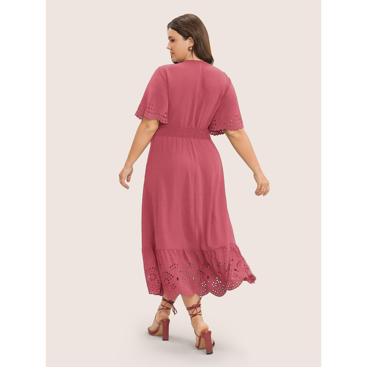 Plus Size Solid Laser Cut Shirred Pocket Wrap Scalloped Trim Flutter Dress DustyPink Women Elegant Non V-neck Short sleeve Curvy Midi Dress BloomChic 28/5X Product Image