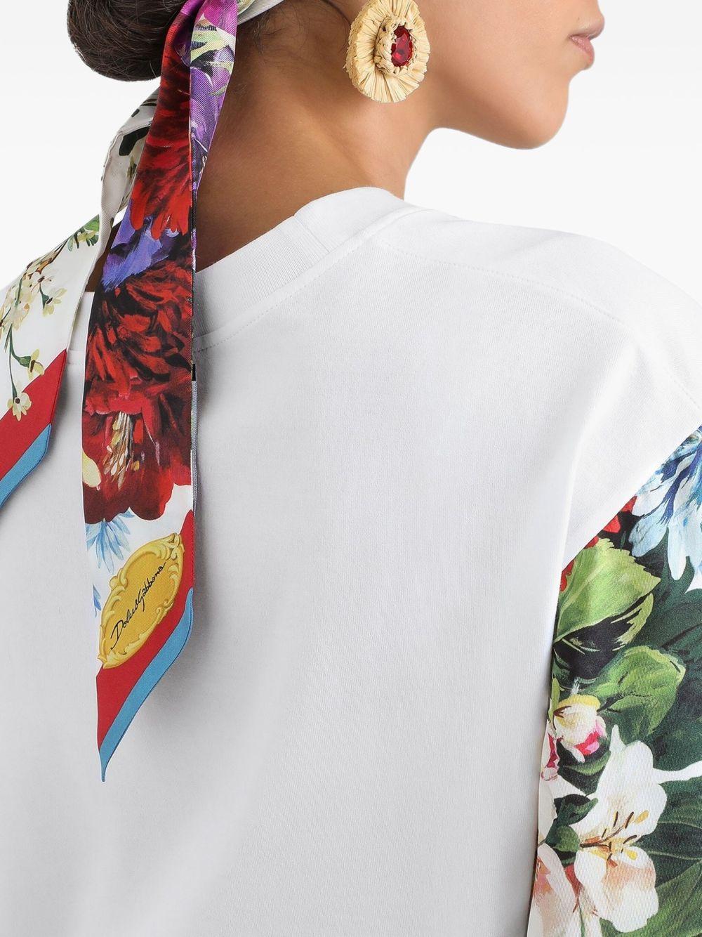 silk-sleeve t-shirt Product Image