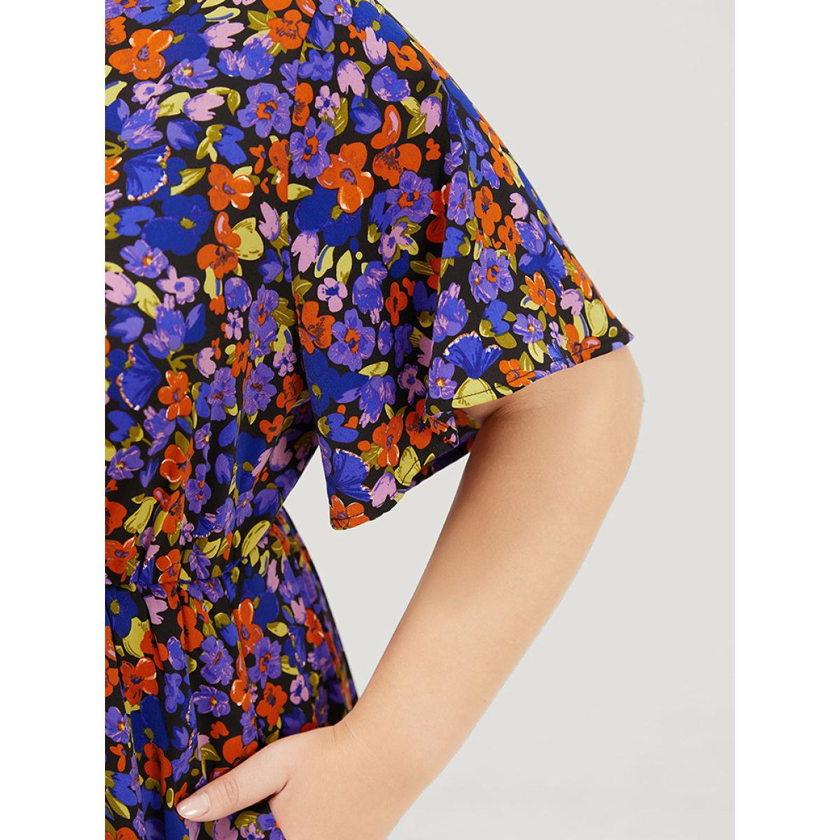 Plus Size Floral Surplice Neck Pocket Ruffles Knee Dress Black Women Elegant Wrap V-neck Short sleeve Curvy Knee Dress BloomChic 28/5X Product Image