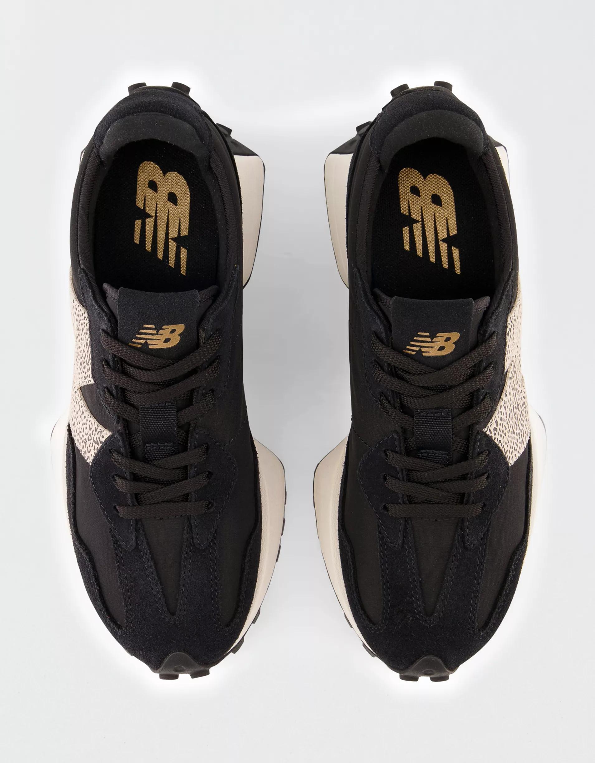 New Balance 327 Sneaker Product Image