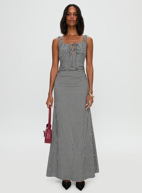 Roundtrip Maxi Dress Black / White Product Image