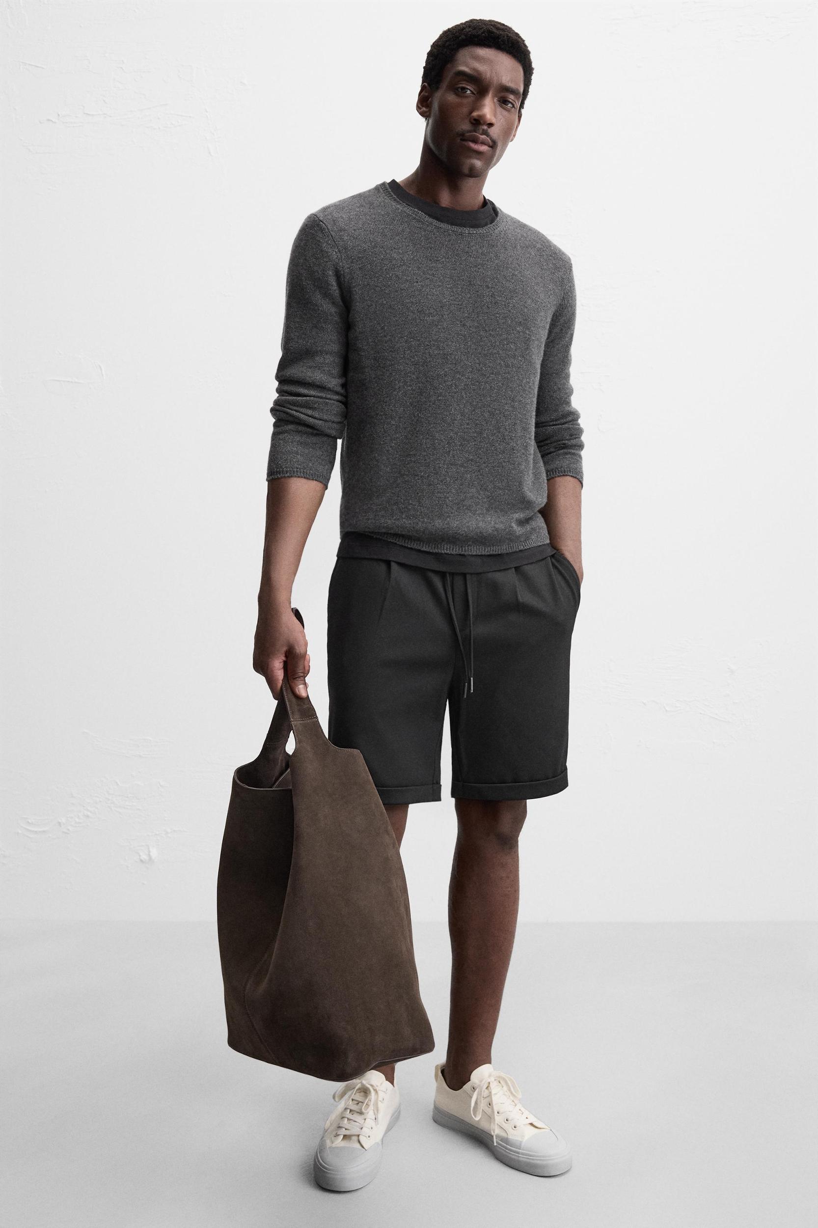 COMFORT SHORTS Product Image