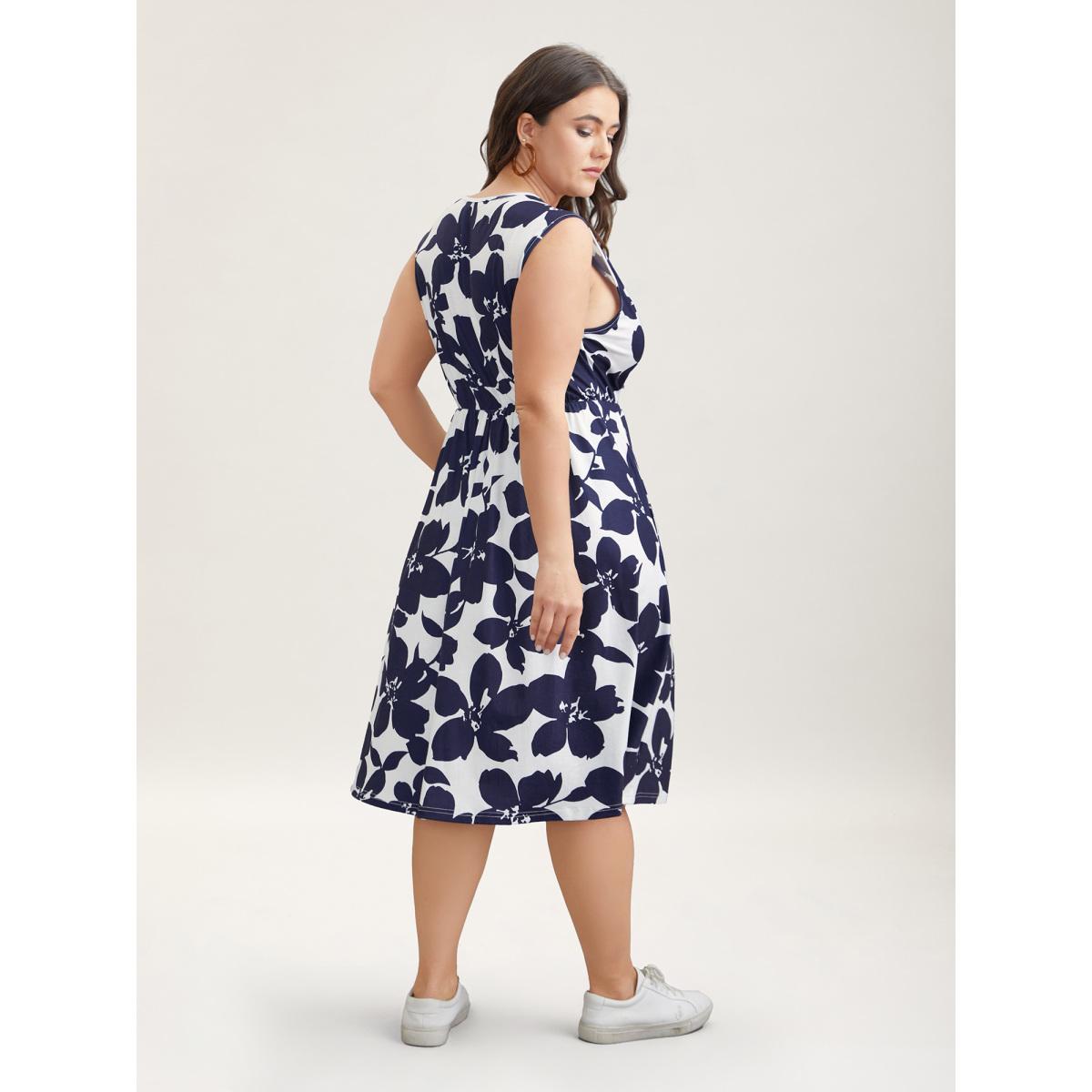 Plus Size Floral Print Surplice Neck Midi Dress Navy Women Casual Gathered Knit Dresses Bloomchic 18-20/2X Product Image