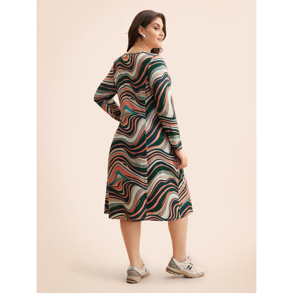 Plus Size Water Ripple Boat Neck Midi Dress Multicolor Women Casual Contrast Boat Neck Long Sleeve Curvy BloomChic 18-20/2X Product Image