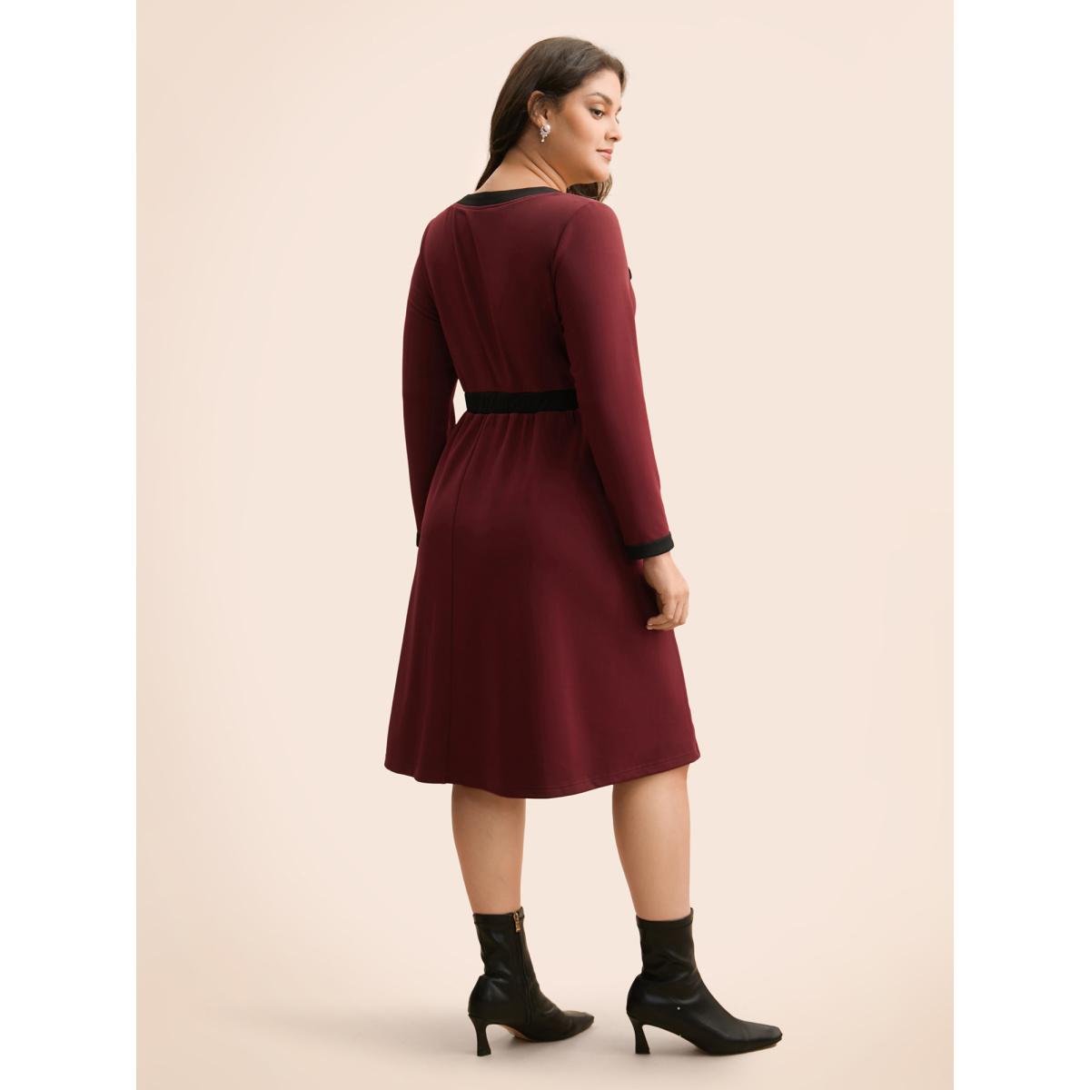 Plus Size Contrast Patchwork Metal Detail Dress Burgundy Women Elegant Contrast Round Neck Long Sleeve Curvy BloomChic 22-24/3X Product Image