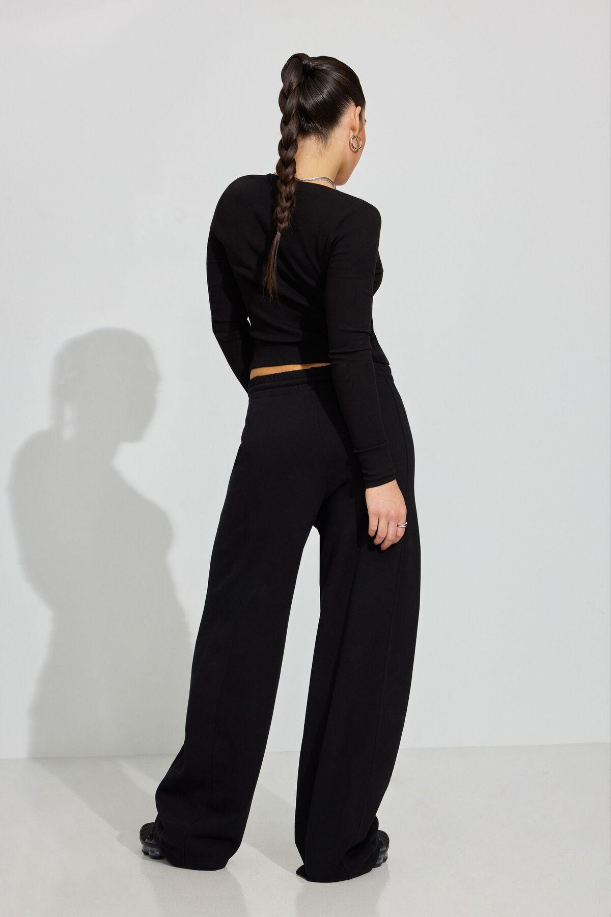 UltraFleece Cargo Sweatpants Product Image