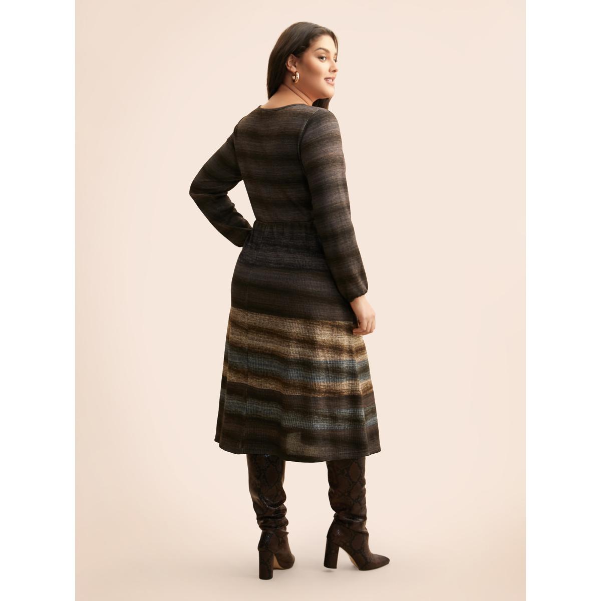 Plus Size Ombre Contrast Lantern Sleeve Midi Dress DarkBrown Women Casual Texture Round Neck Long Sleeve Curvy BloomChic 26/4X Product Image