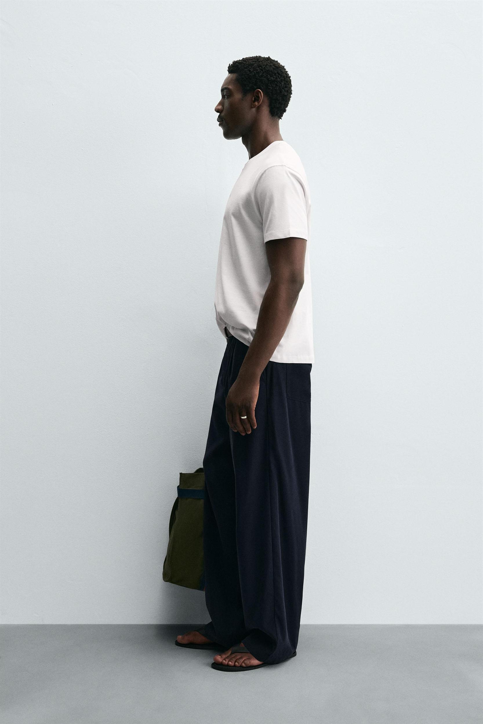 TEXT PRINT T-SHIRT Product Image