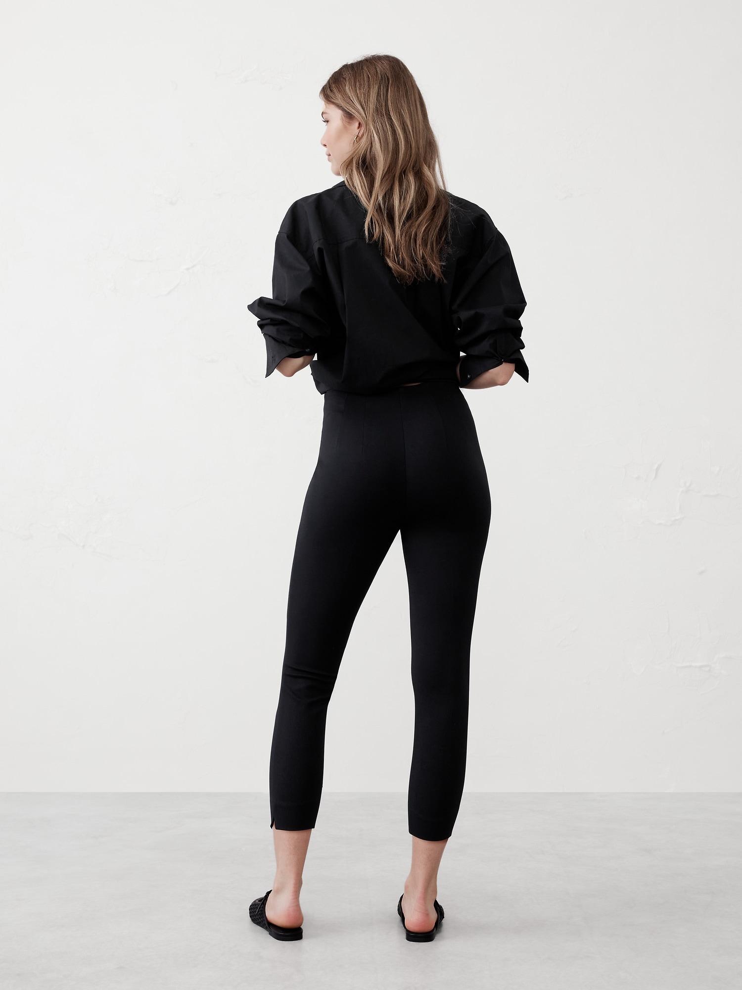 Skinny Capri Ponte Pant Product Image
