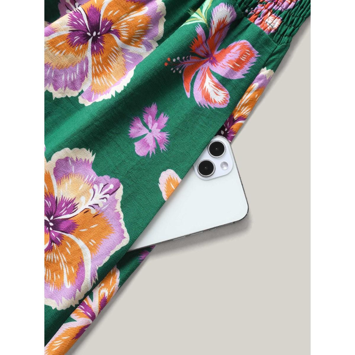 Plus Size Large Floral Print Shirred Waist Midi Dress DarkGreen Women V-neck Short sleeve Curvy BloomChic 10/M Product Image