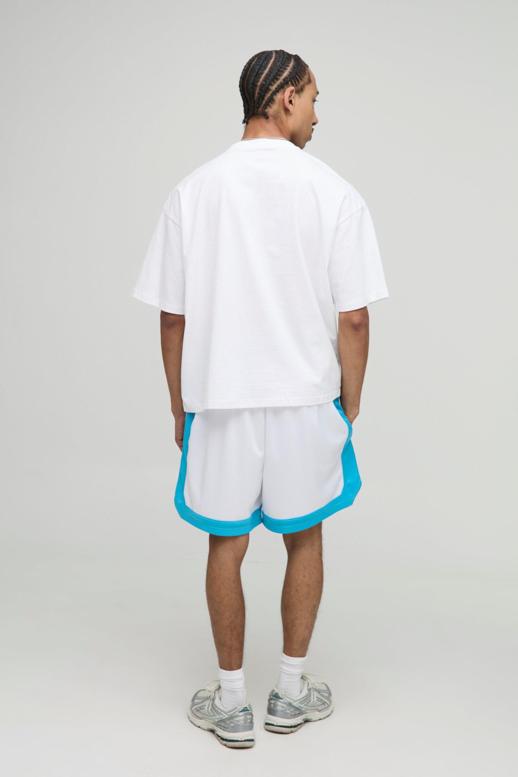 BM Signature Boxy Sports Shorts | boohooMAN USA Product Image