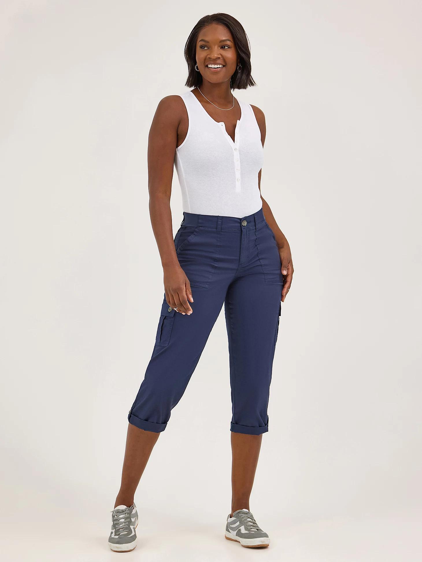 Women's Ultra Lux Comfort with Flex-to-Go Relaxed Fit Cargo Capri | Women's Capris & Crops | Lee® Product Image