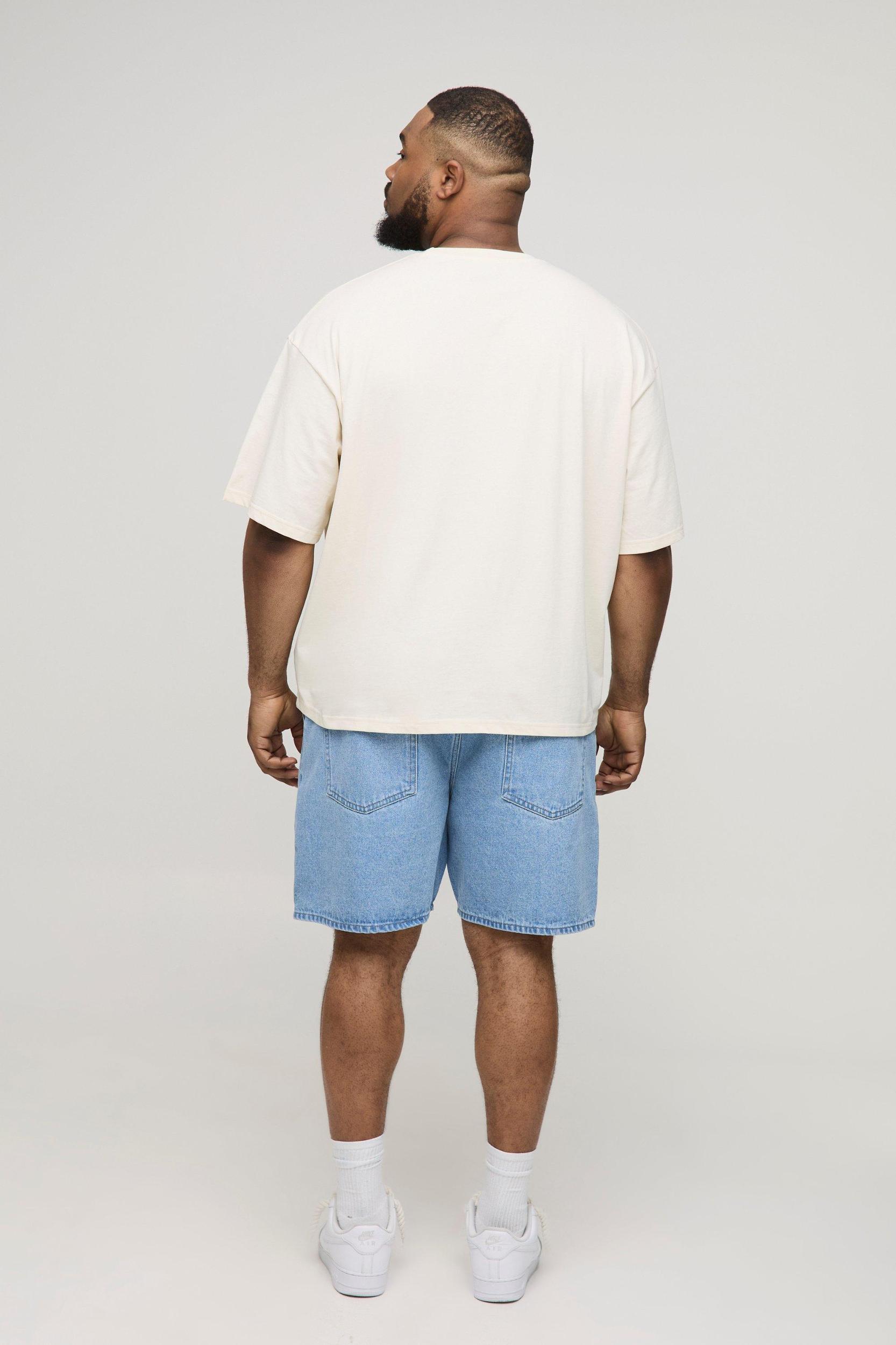 Plus Oversized Boxy Smiley Puff Print T-shirt | boohooMAN USA Product Image