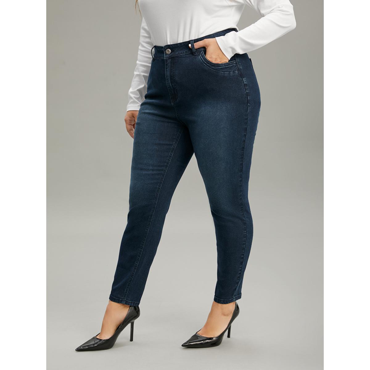 Plus Size Pleated Detail Pocket Skinny Dark Wash Jeans Women Indigo Casual Plain Plain High stretch Pocket Jeans BloomChic 26/4X Product Image