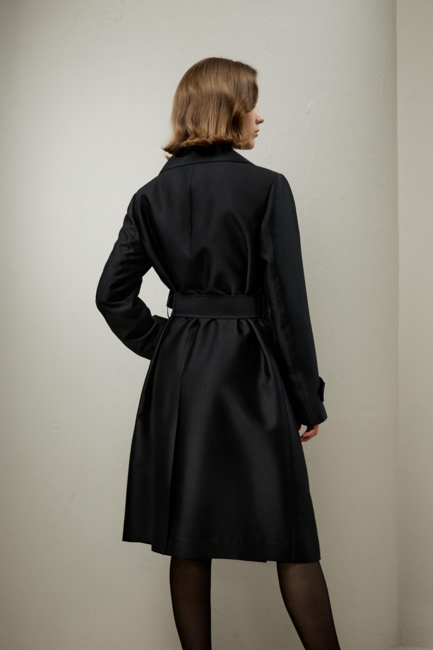 Silk-Wool Mixed Trenchcoat Product Image