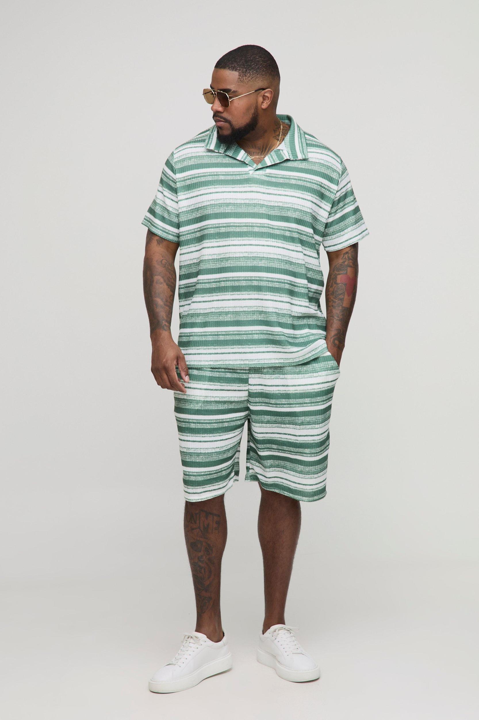 Plus Slim Revere Abstract Textured Polo Short Set | boohooMAN USA Product Image