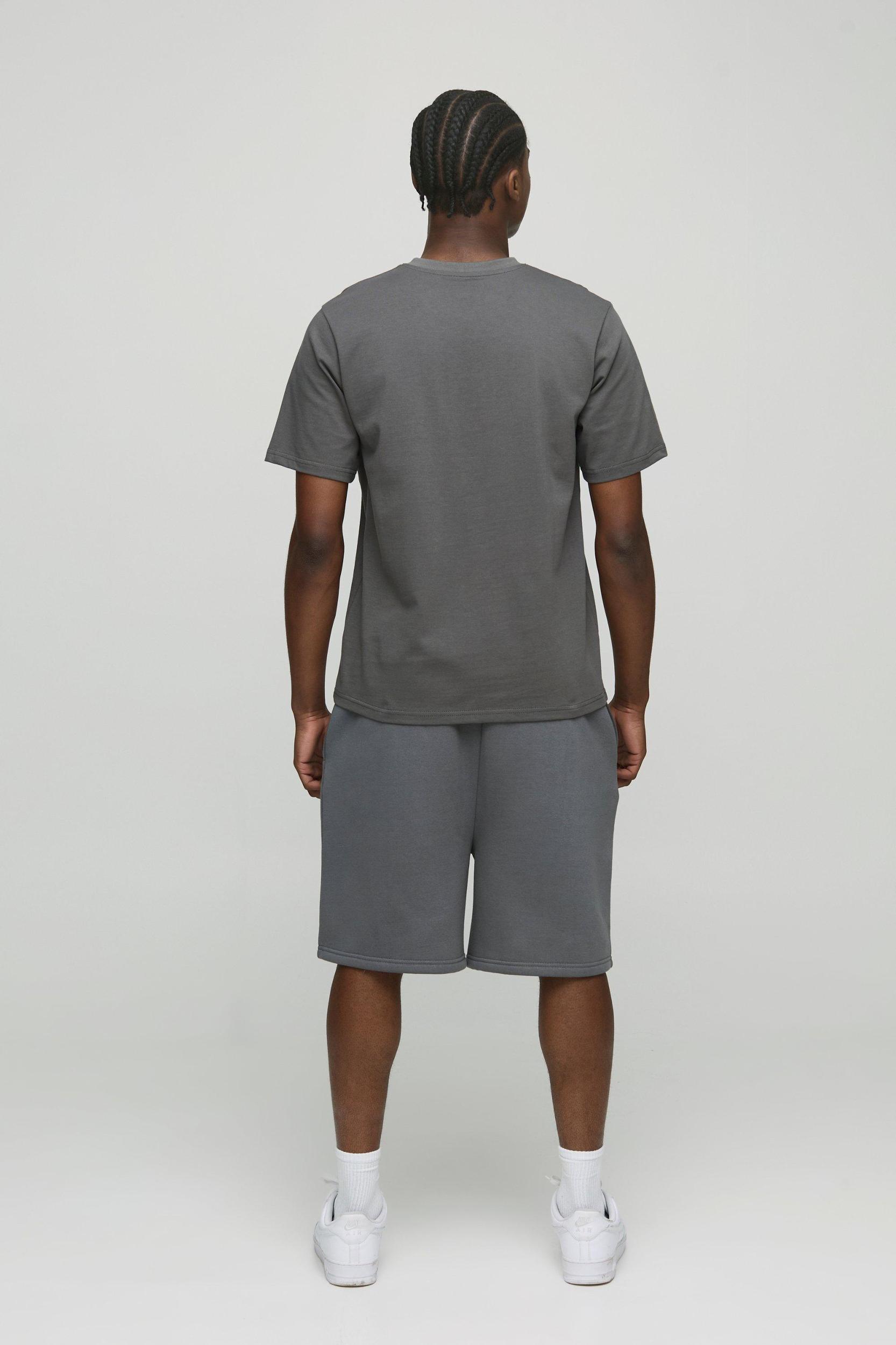 Regular Fit Heavyweight V Neck T-Shirt | boohooMAN USA Product Image