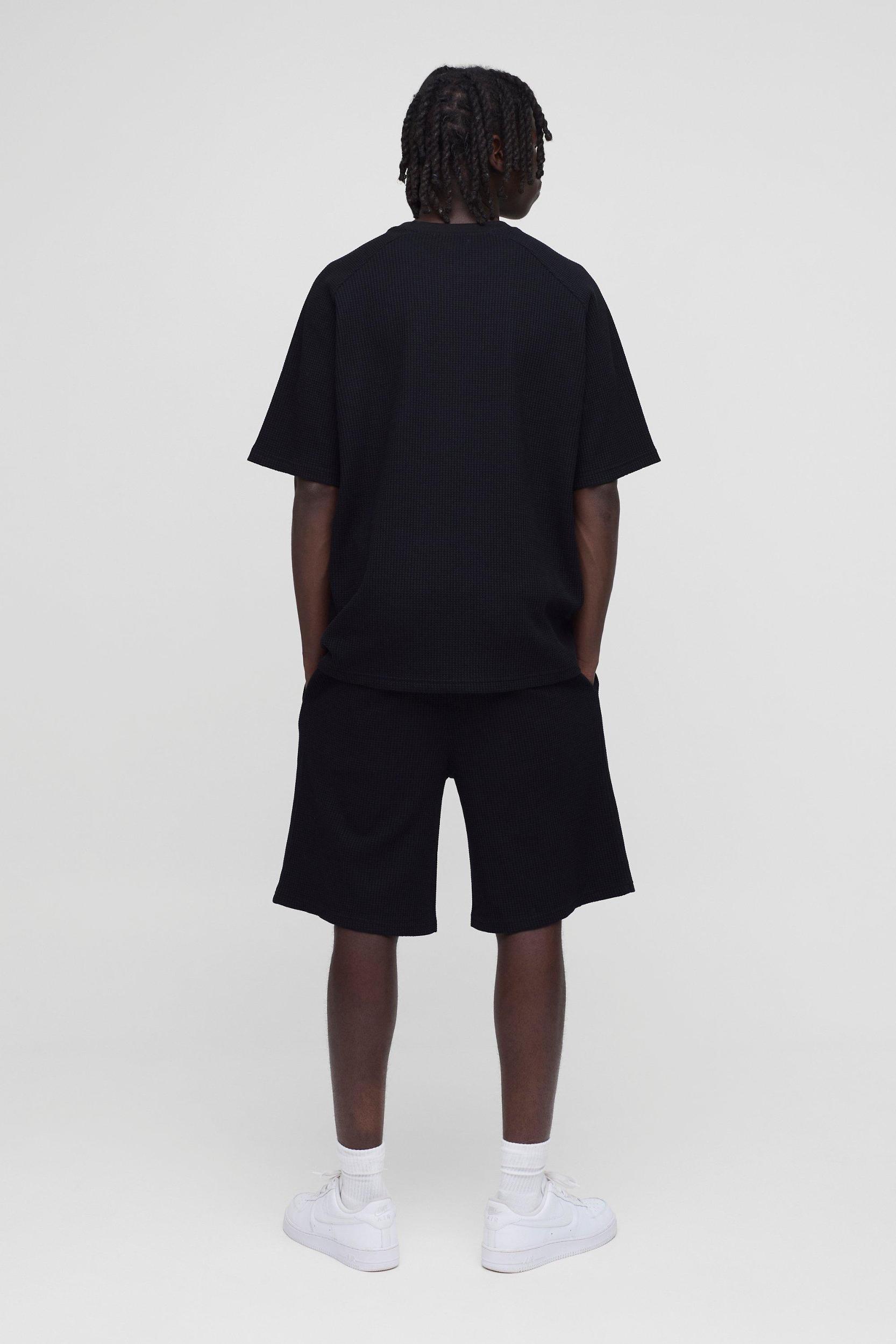 Oversized Waffle Mid Length Print Short | boohooMAN USA Product Image