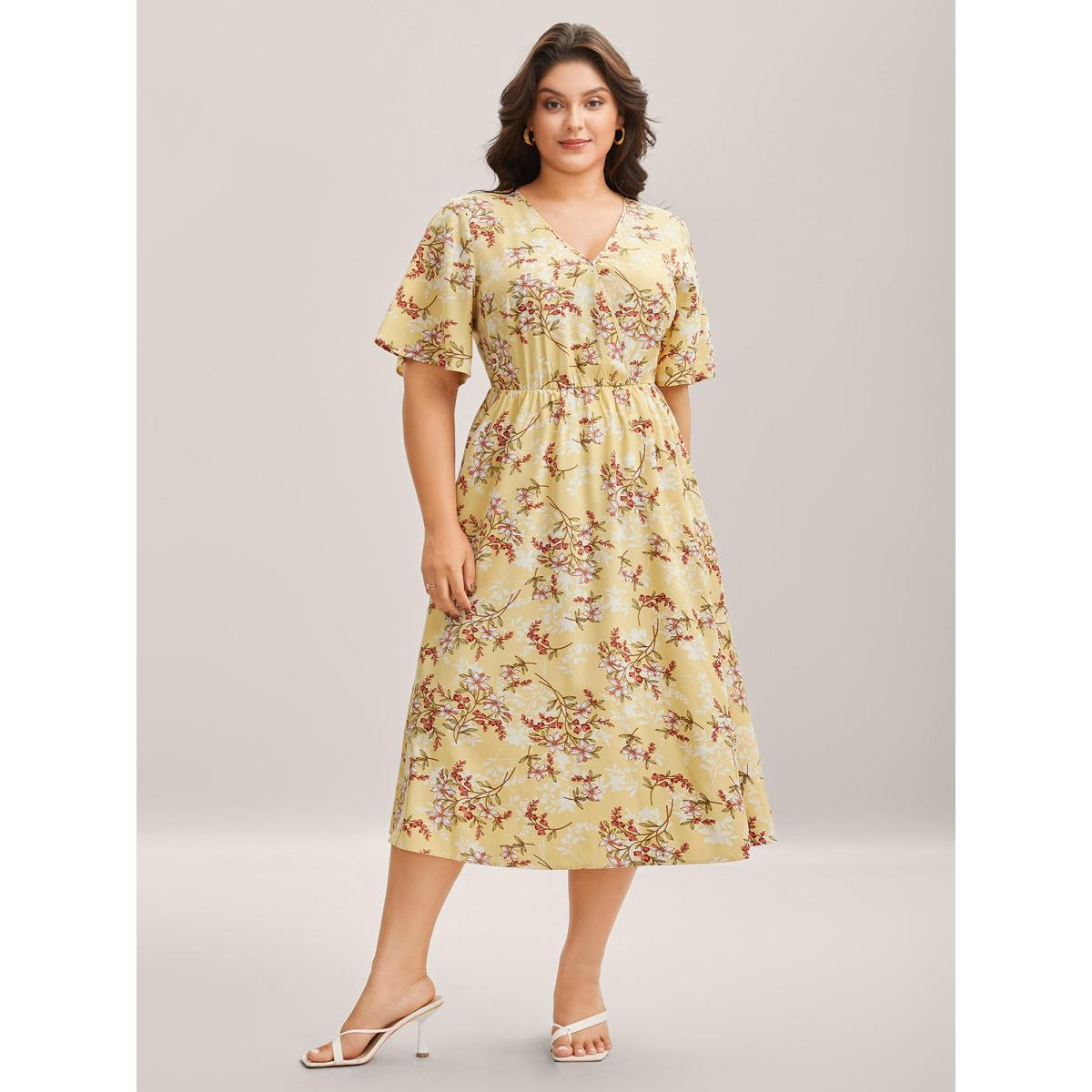 Plus Size Large Flower Print Pockets Surplice Midi Dress Lightyellow Women Overlap Collar Half Sleeve Curvy BloomChic 22-24/3X Product Image