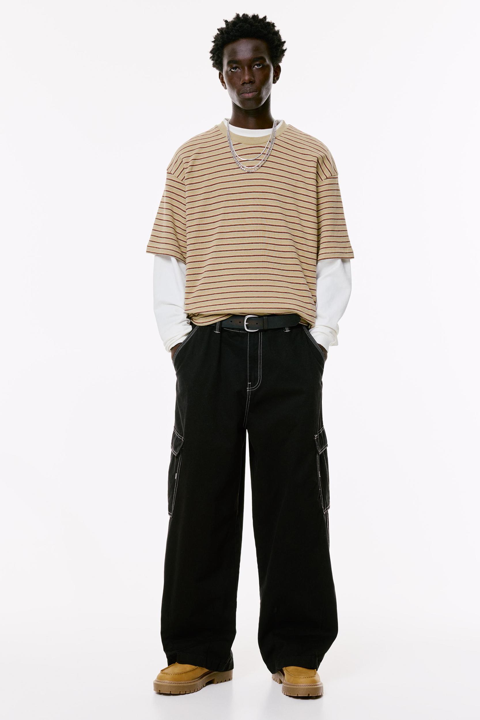 Baggy cargo trousers Product Image