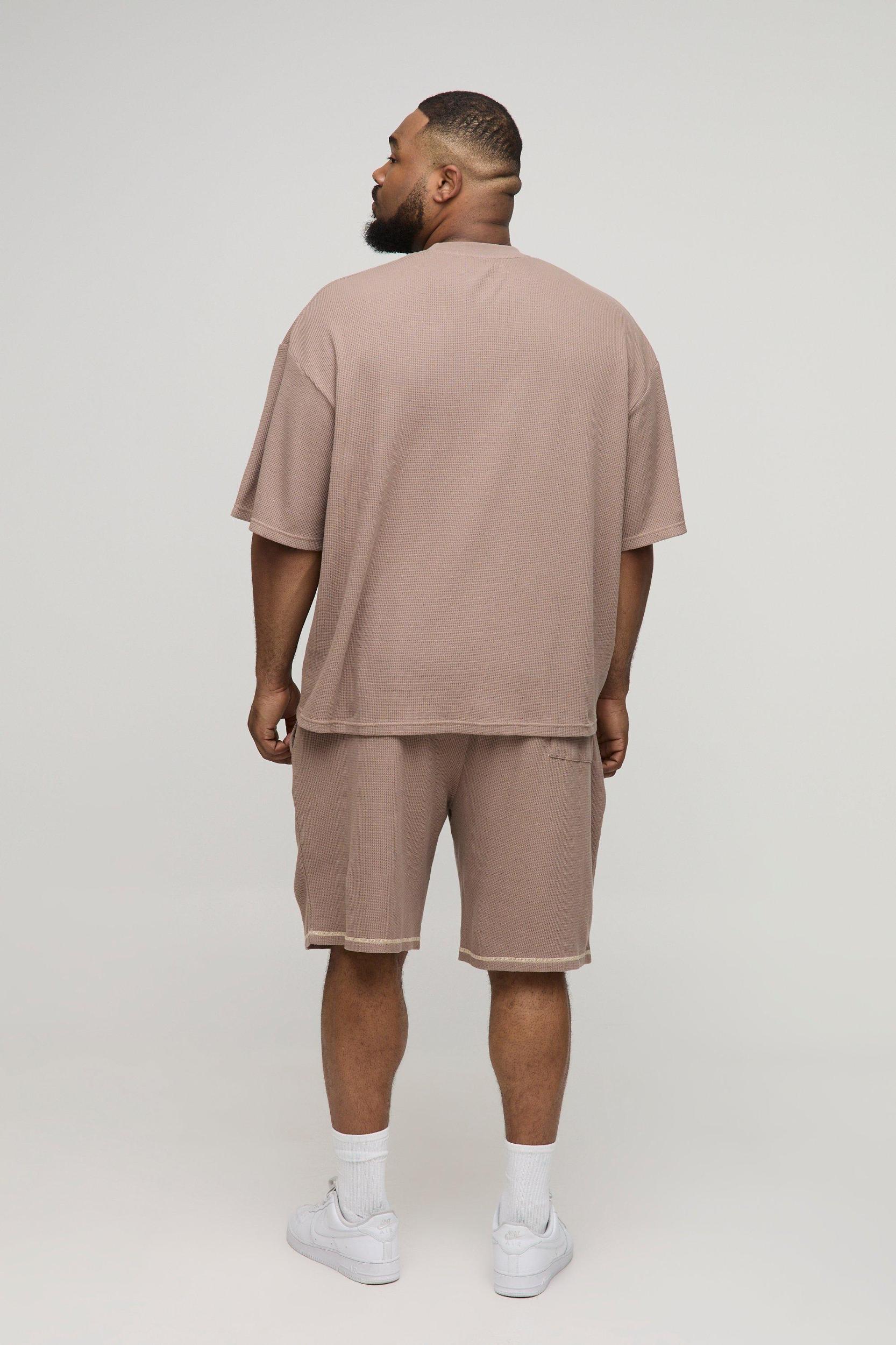 Plus Oversized Boxy Waffle Graphic T-Shirt & Oversized Short Set | boohooMAN USA Product Image