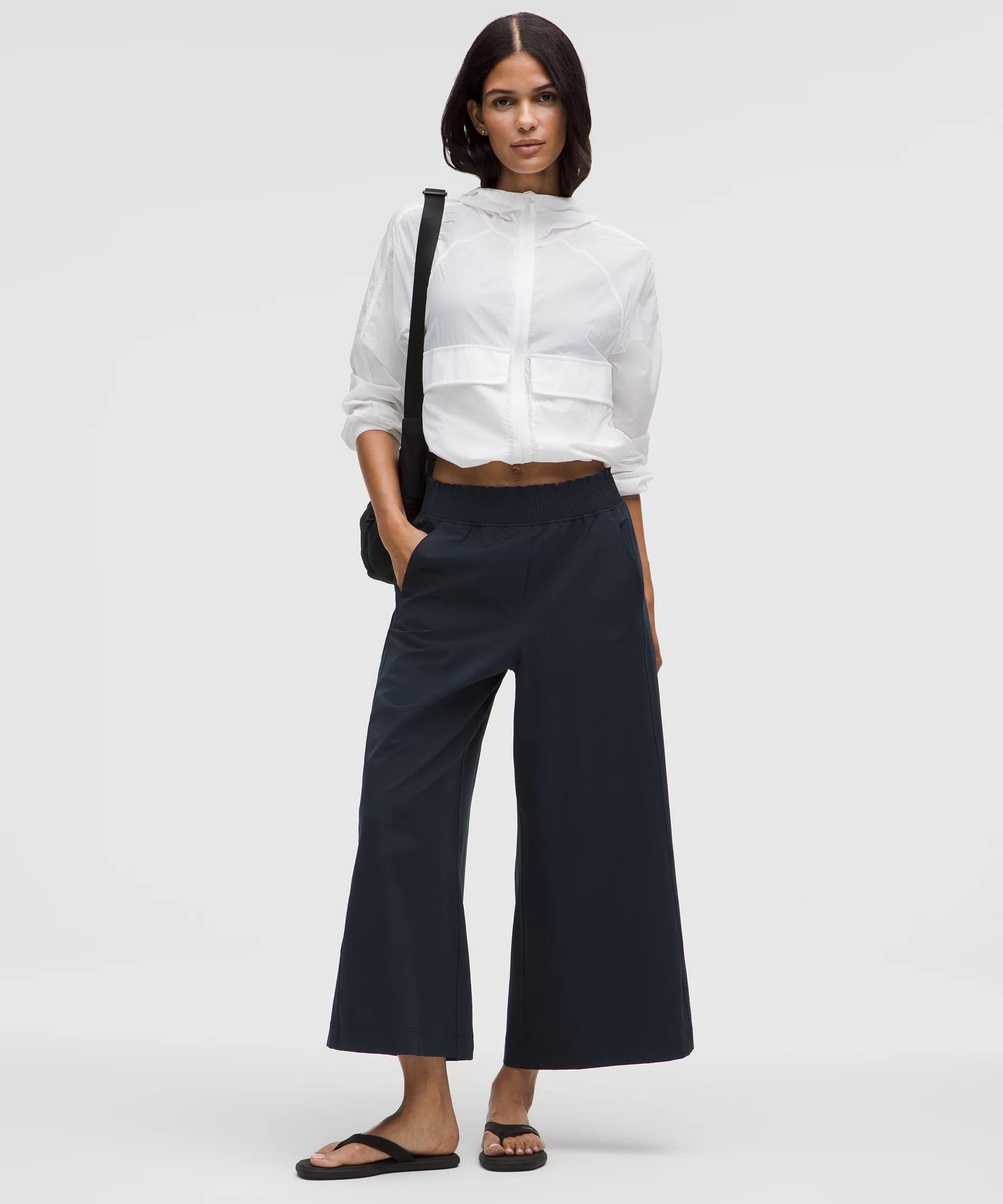 Stretch Woven Ruffle-Waist Wide-Leg Cropped Pant Product Image