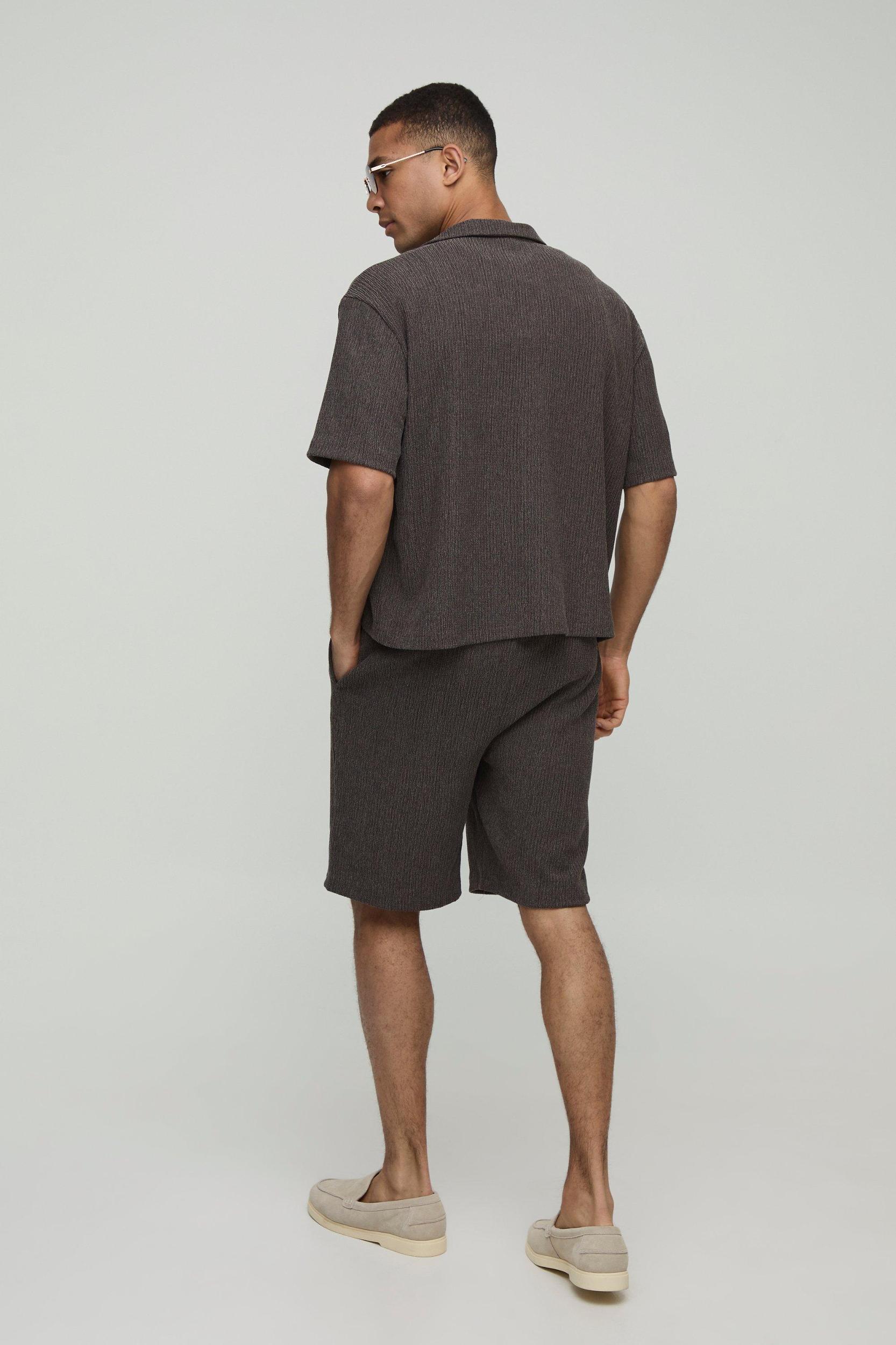 Crinkle Oversized Boxy Revere Shirt & Relaxed Mid Length Short | boohooMAN USA Product Image