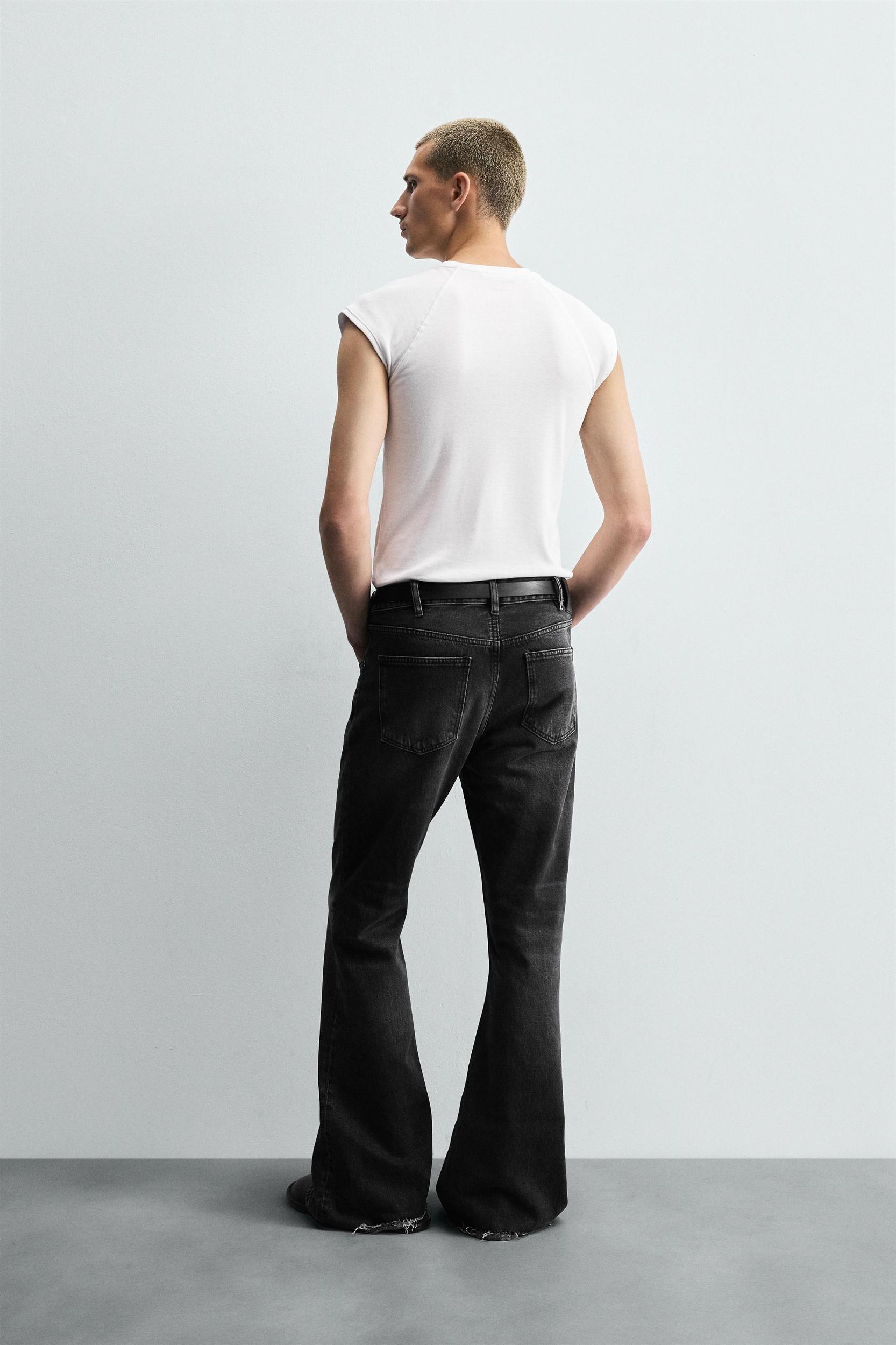 FLARE FIT JEANS Product Image