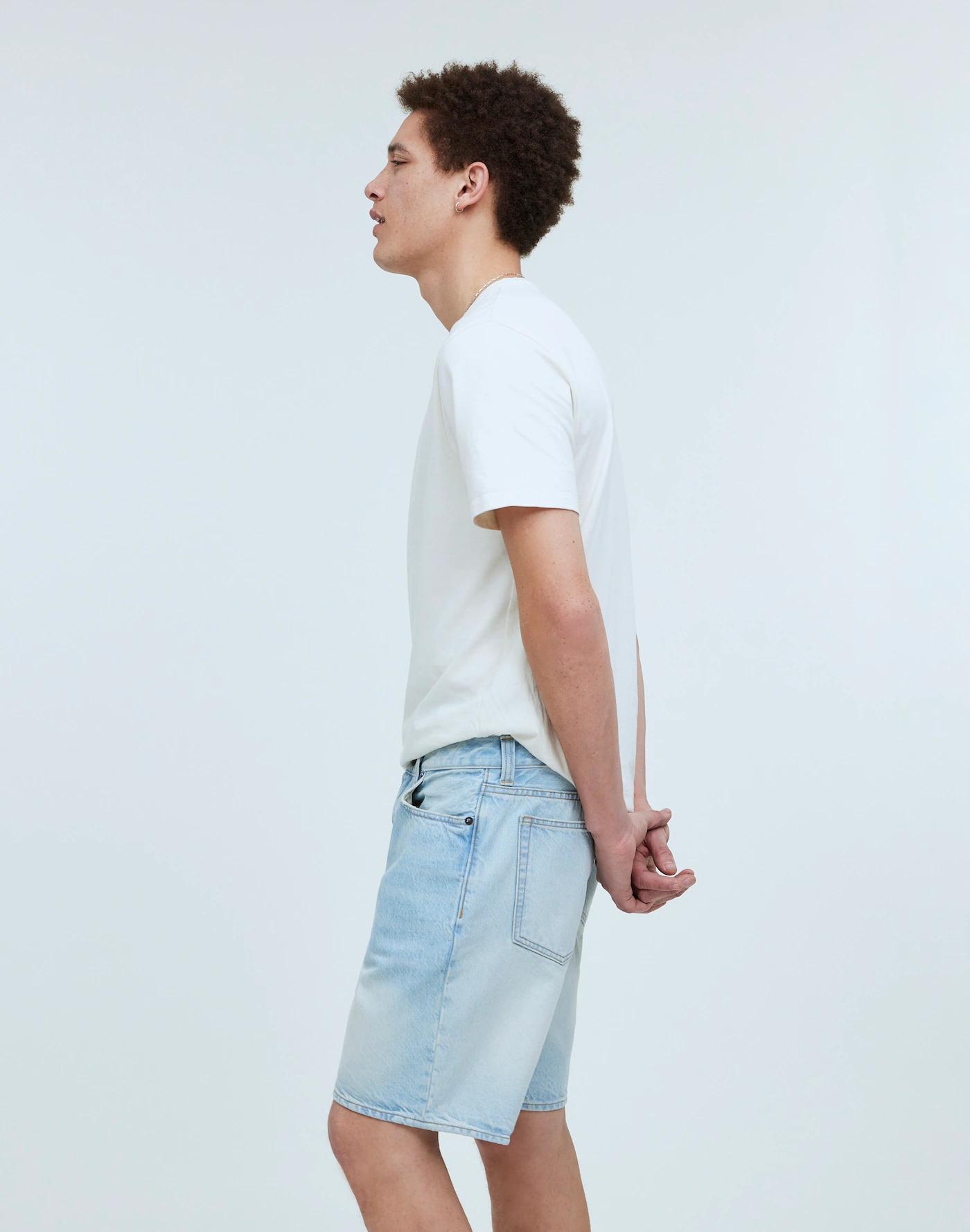 8" Denim Shorts in Lacewood Wash Product Image